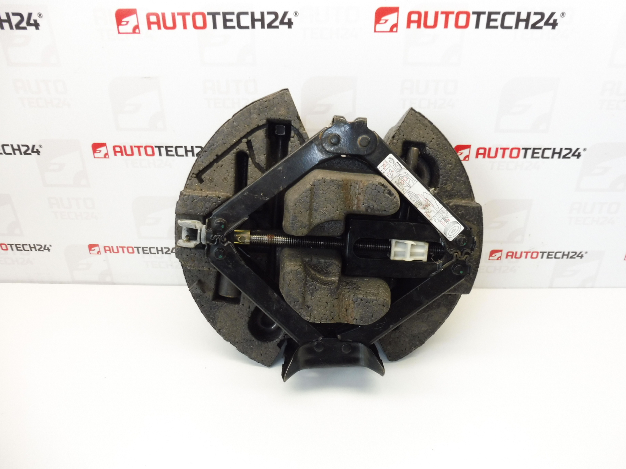 Attrezzi, leva, chiave, occhiello di traino Peugeot 307 fino a 15 ruote