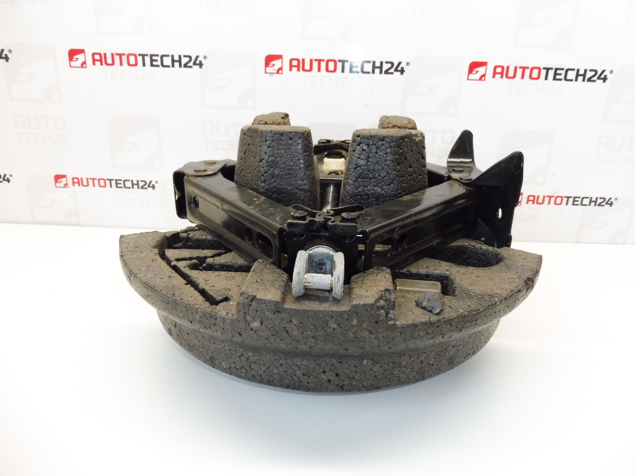 Attrezzi, leva, chiave, occhiello di traino Peugeot 307 fino a 15 ruote