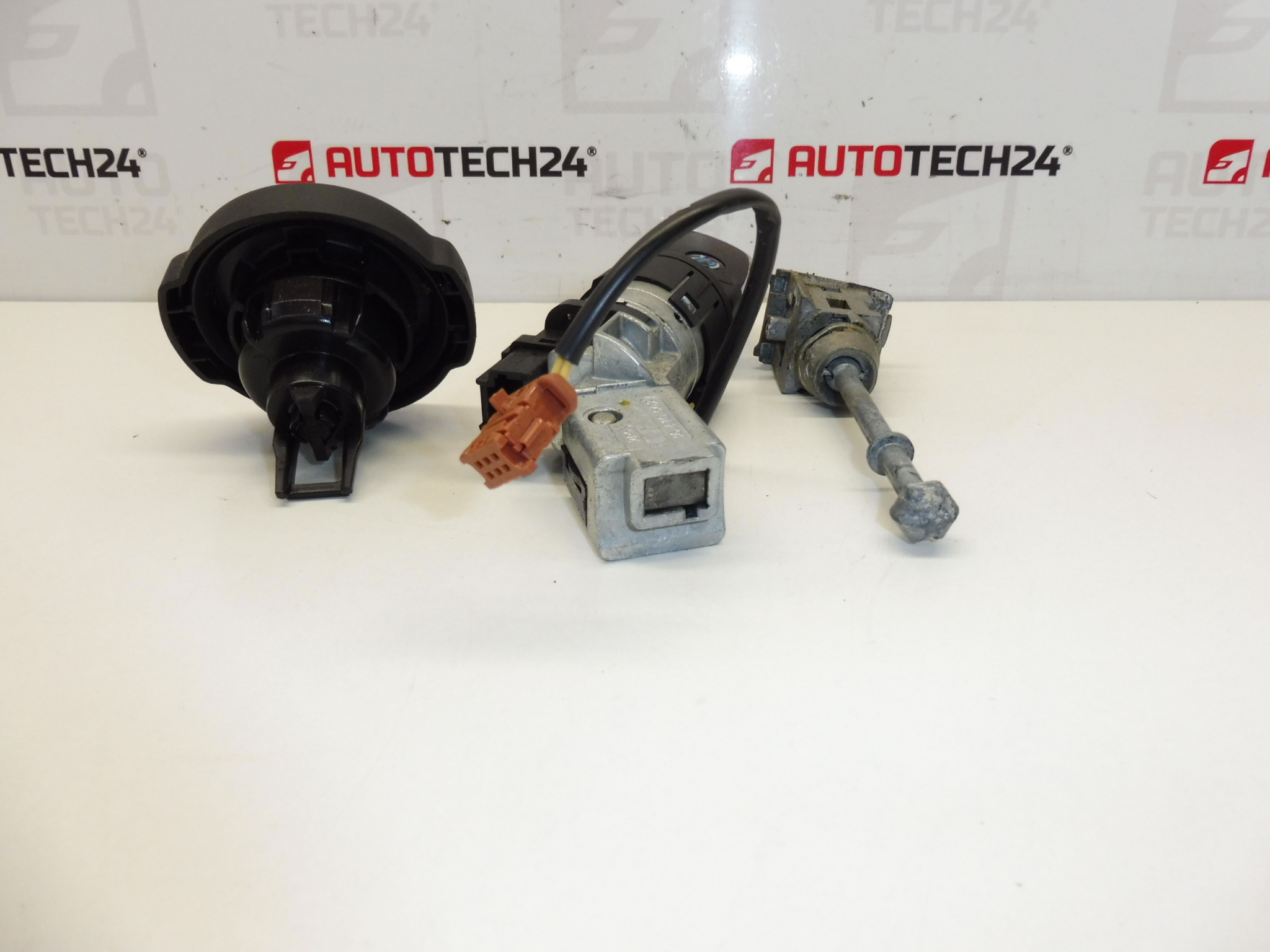 Set di serrature e 1 chiave Citroën Peugeot 4162KF 1609233980 1606423680