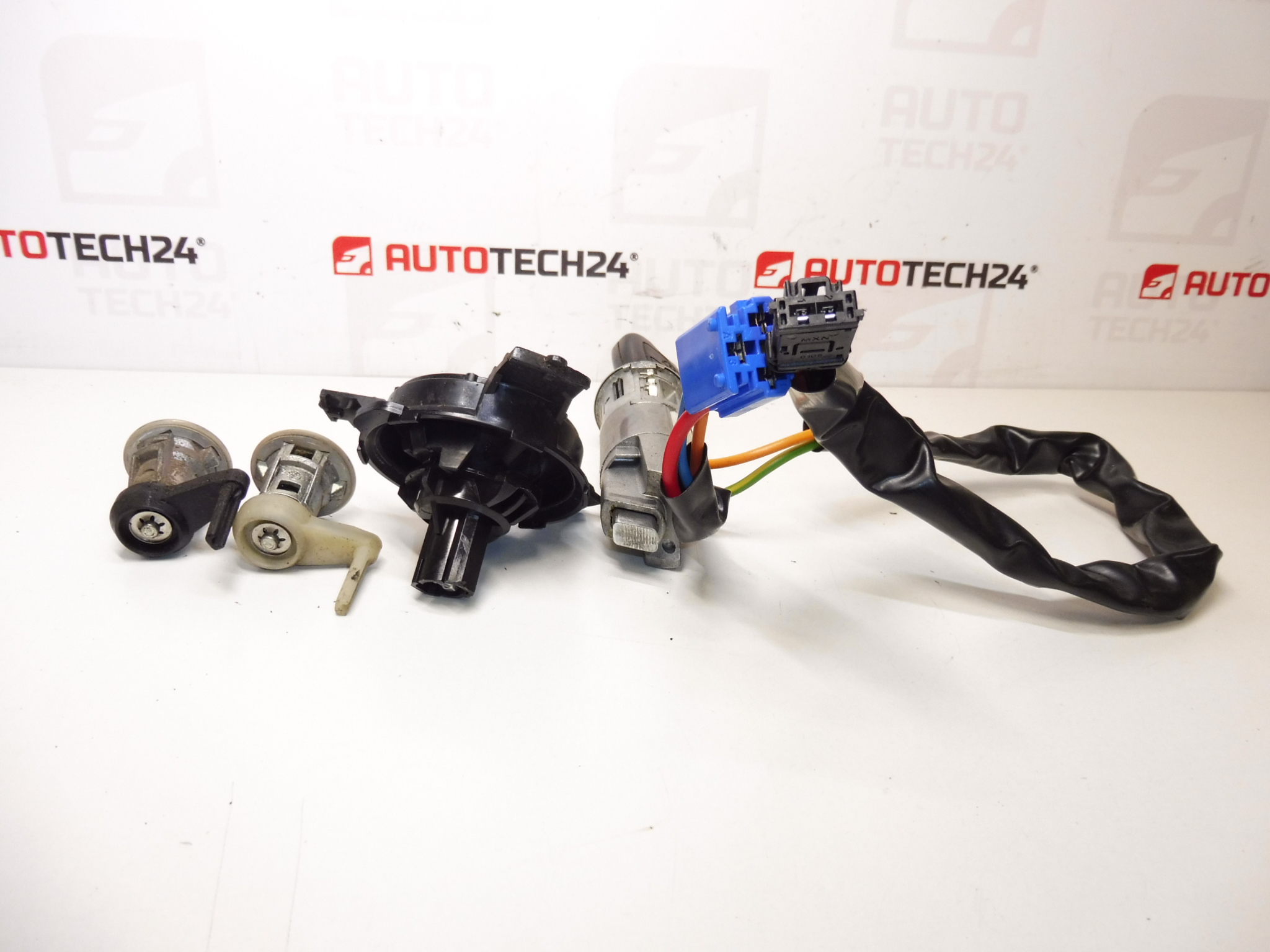 Set serratura Peugeot 206 206+ 1 chiave 4162NR 4162EZ