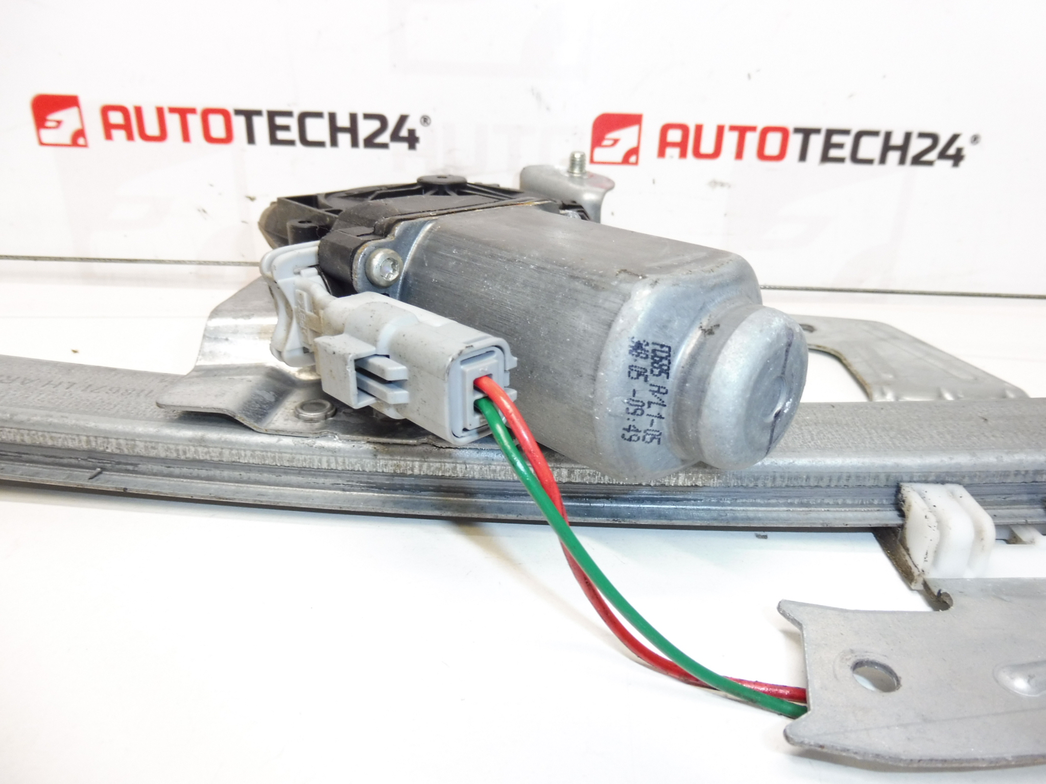 Citroën C1 Peugeot 107 Finestra anteriore sinistra Scarica 9221T8