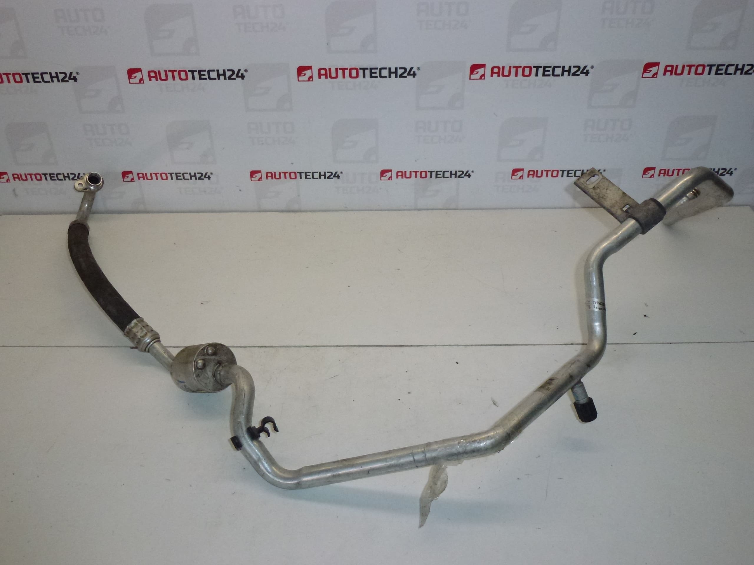 Tubo climatico Citroën Peugeot 9682124080 6477J6
