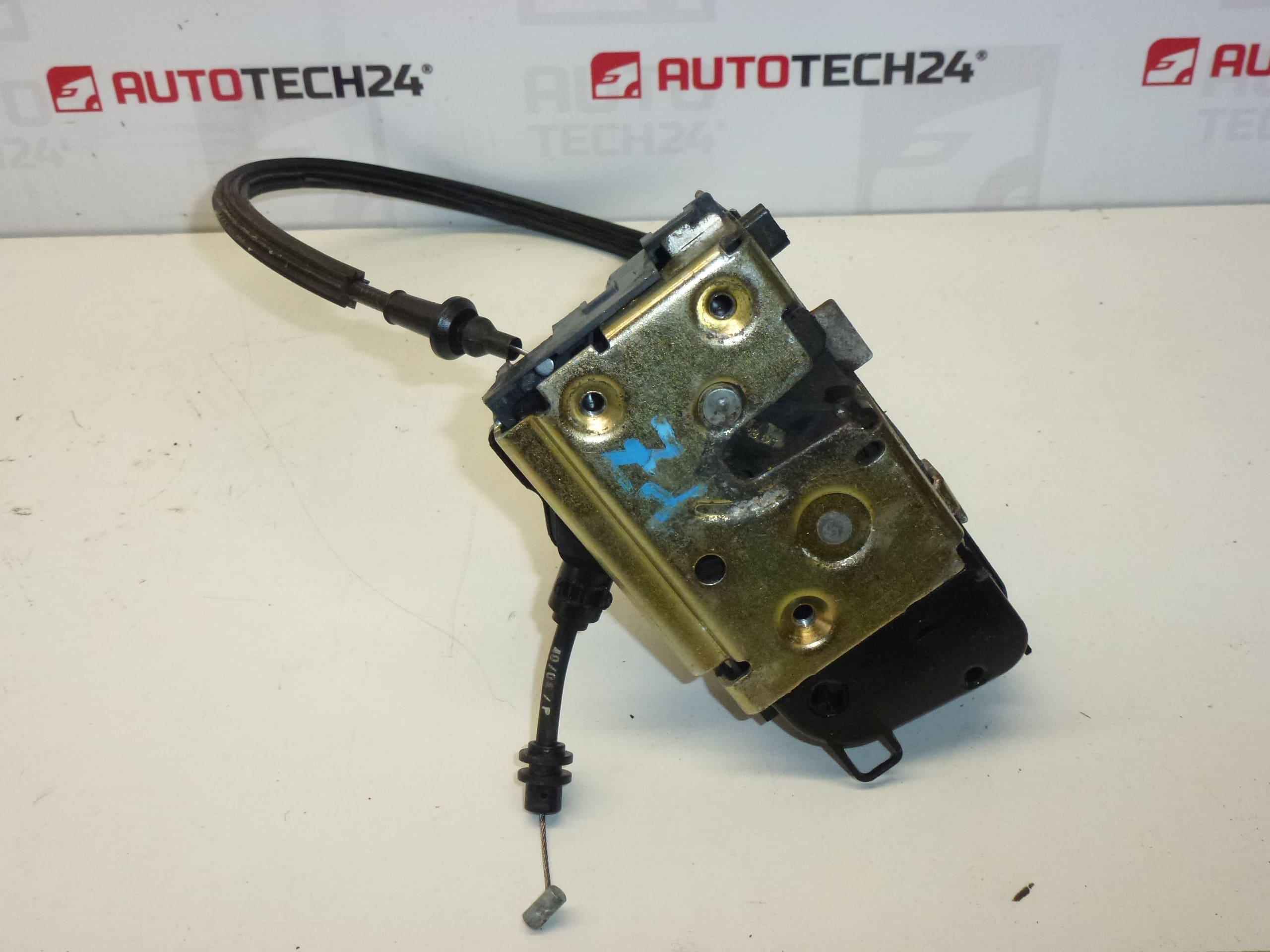 Serratura porta posteriore destra Citroën C3 6PIN 46978180 9138C1