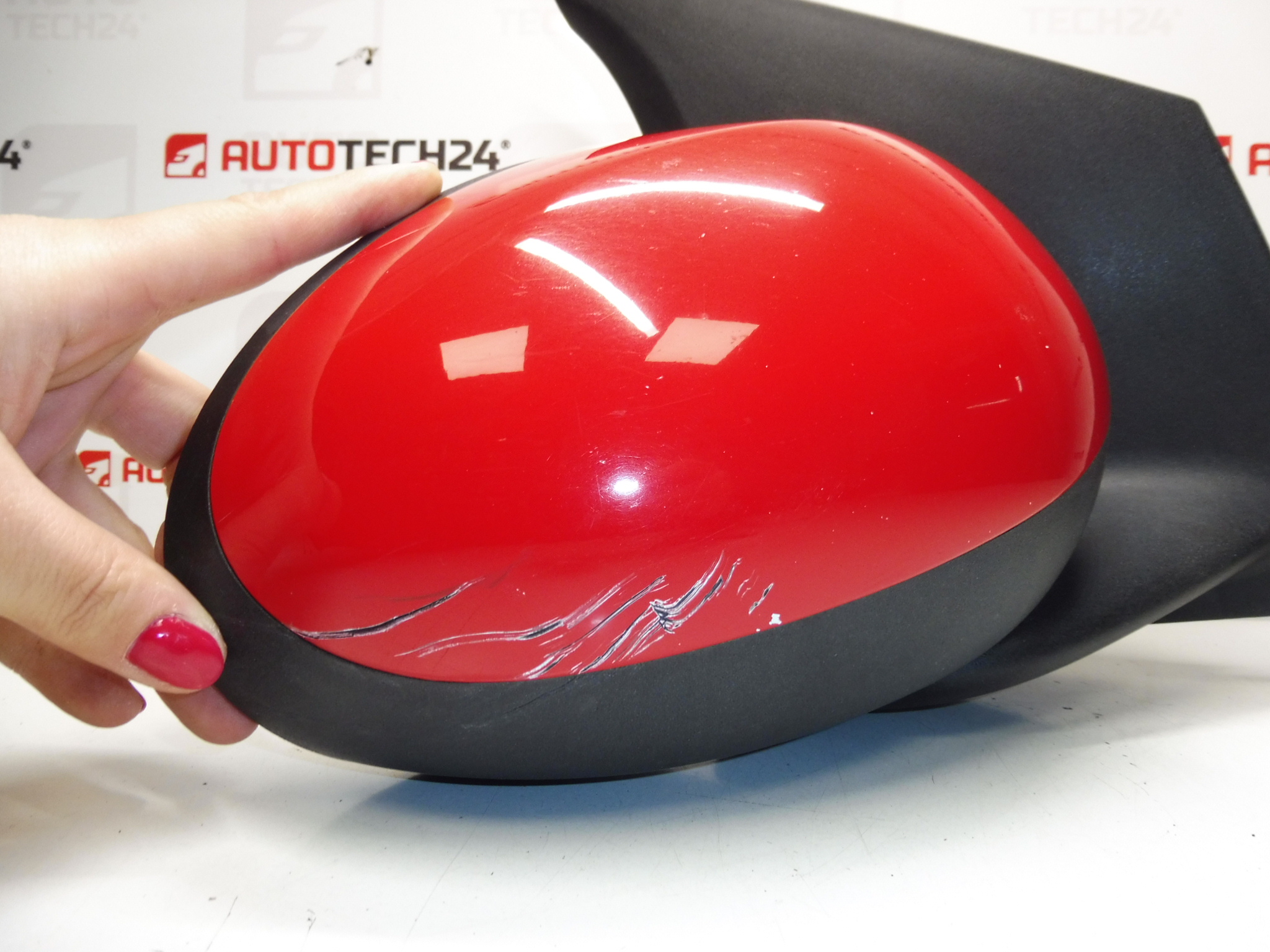 Specchio destro rosso Citroën C1 Peugeot 107 87910-0H010 87910-0H011