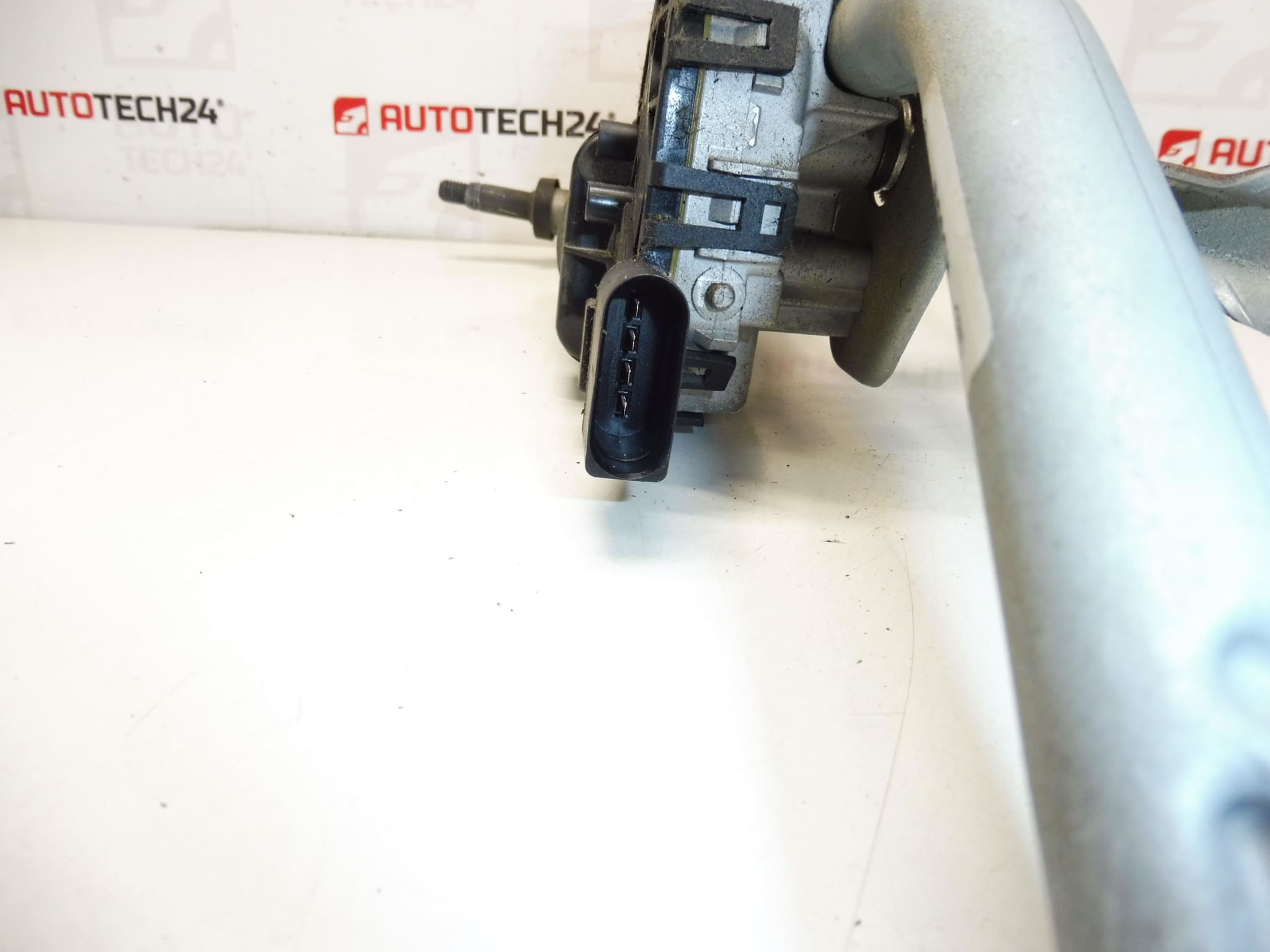 Meccanismo tergicristallo Citroën C3 III e Peugeot 208 2008 9815497780 - immagine 2
