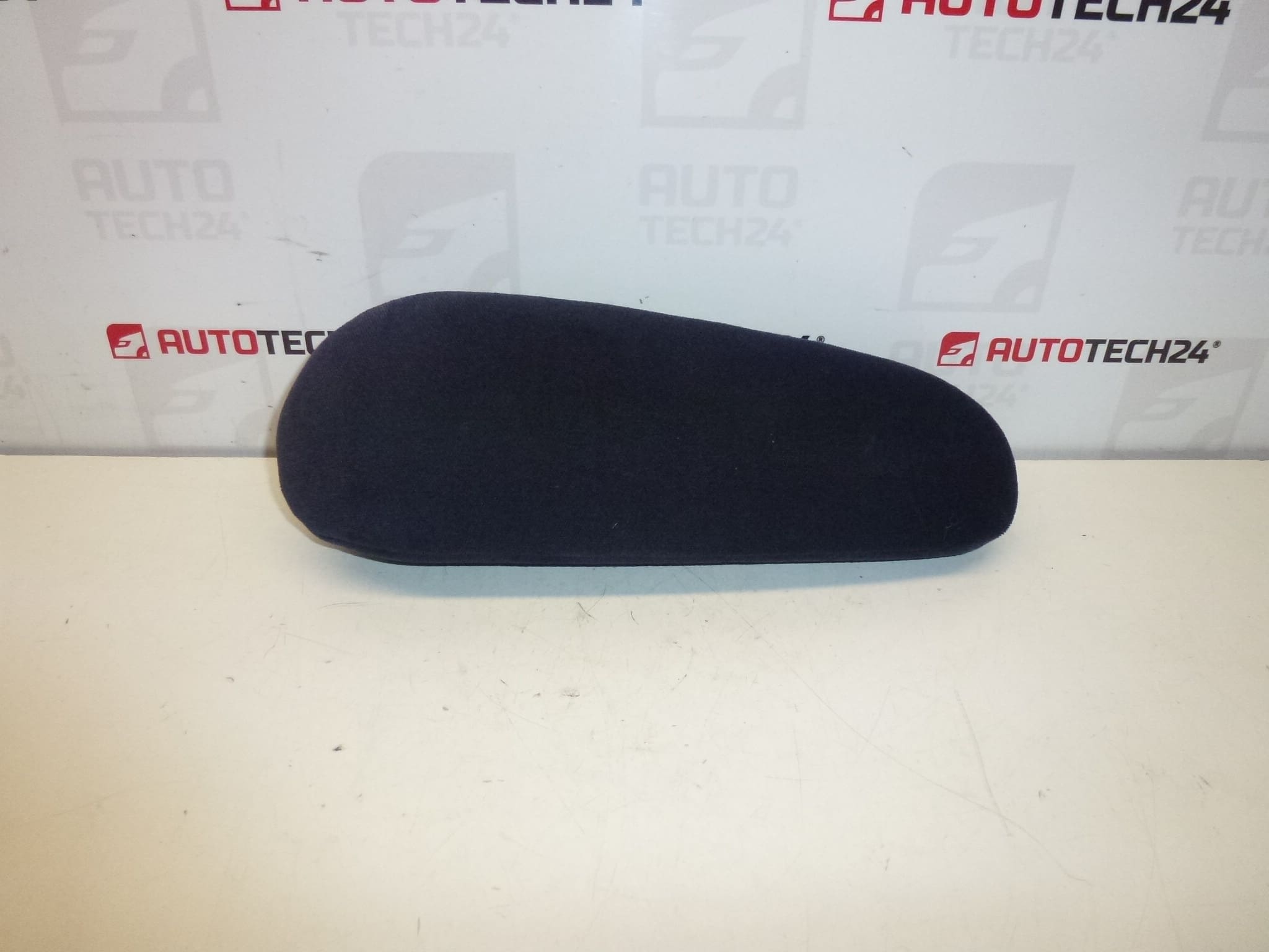 Citroën Peugeot 8830H5 bracciolo