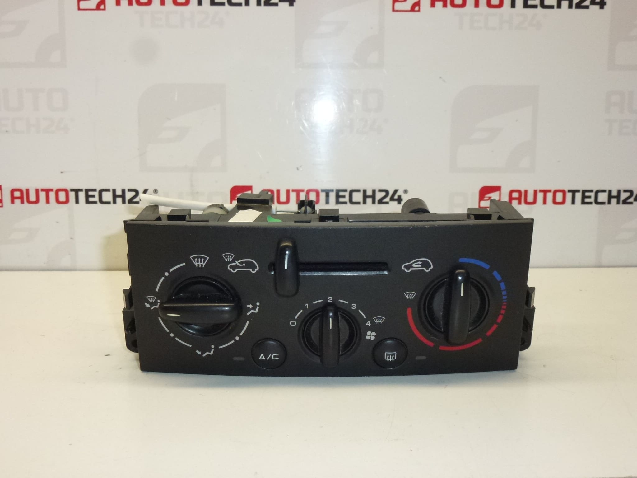 Controllo del riscaldamento dell'aria condizionata Peugeot 207 N102079B 6451TK