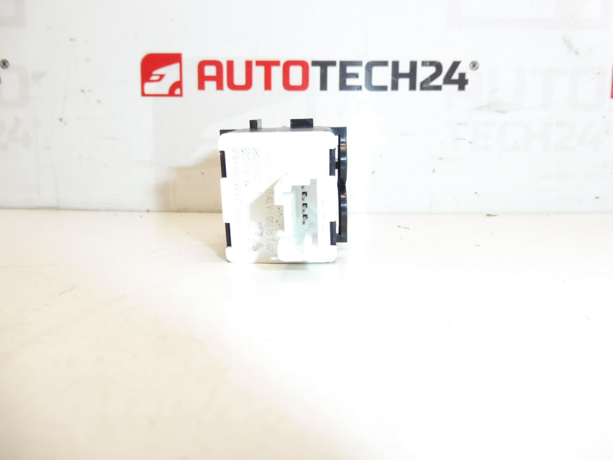 Controllore della regolazione dell'altezza dei fari Citroën Peugeot 98125550ZD - immagine 2