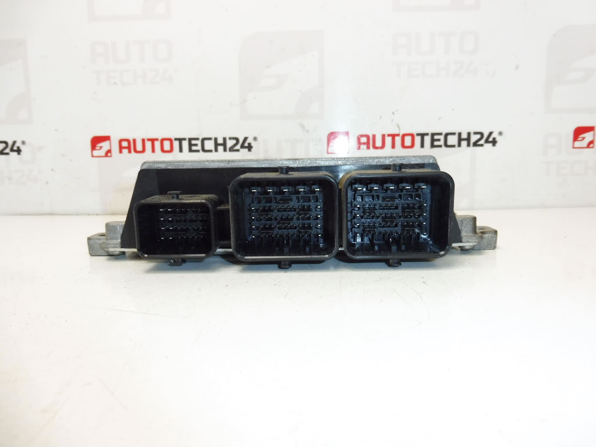 ECU Valeo V46.21 Citroën Peugeot 9806166080 9804436280 - immagine 2