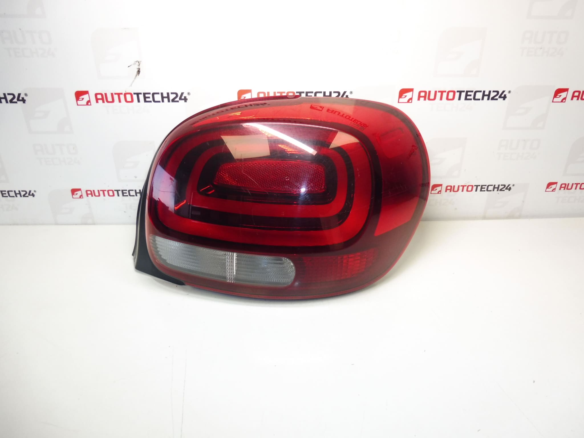 Luce destra posteriore Citroën C3 III 9812257480 L90074666