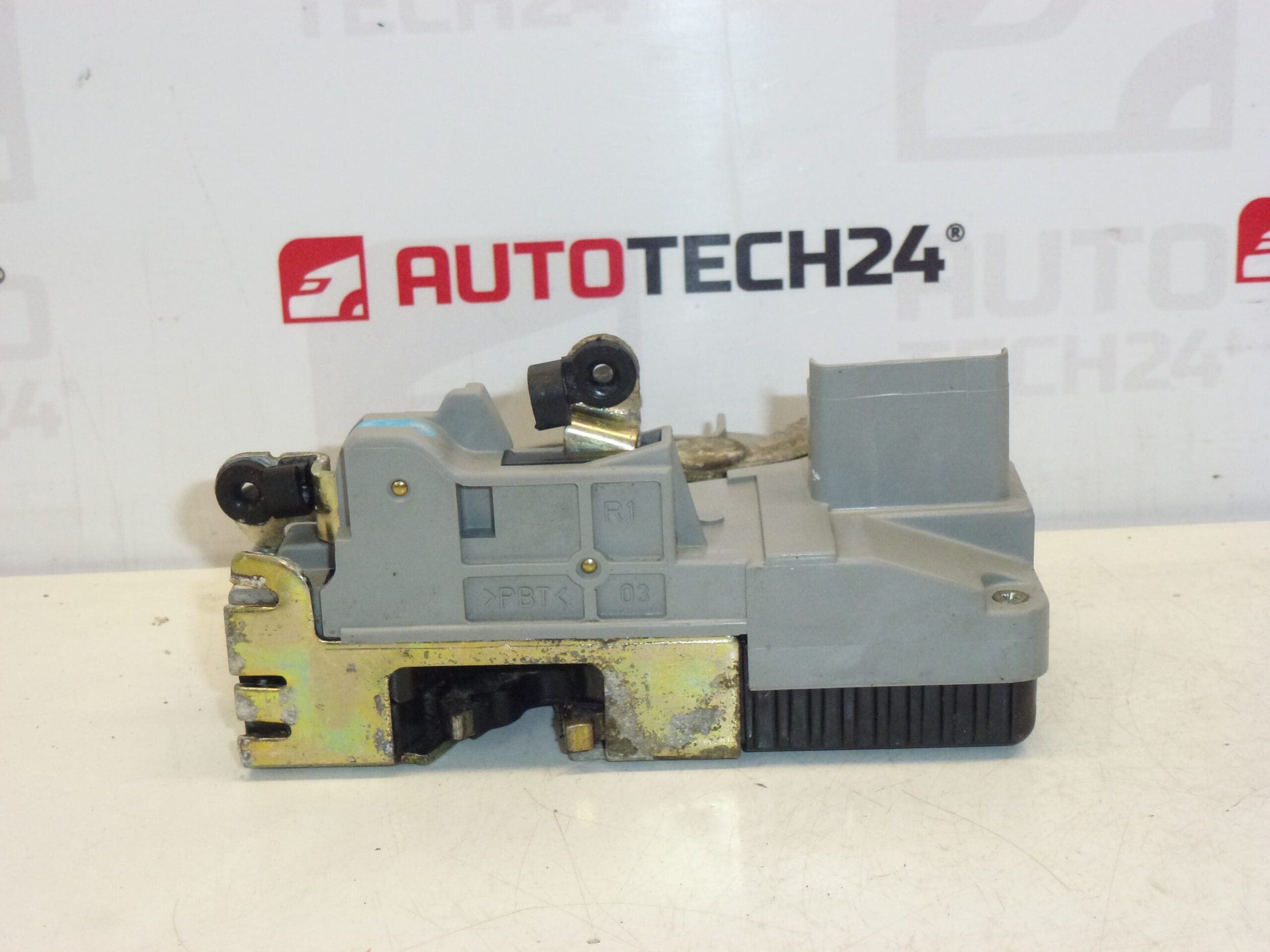 Catenaccio Porta Anteriore Destro Citroën Peugeot 9136J6 - immagine 2
