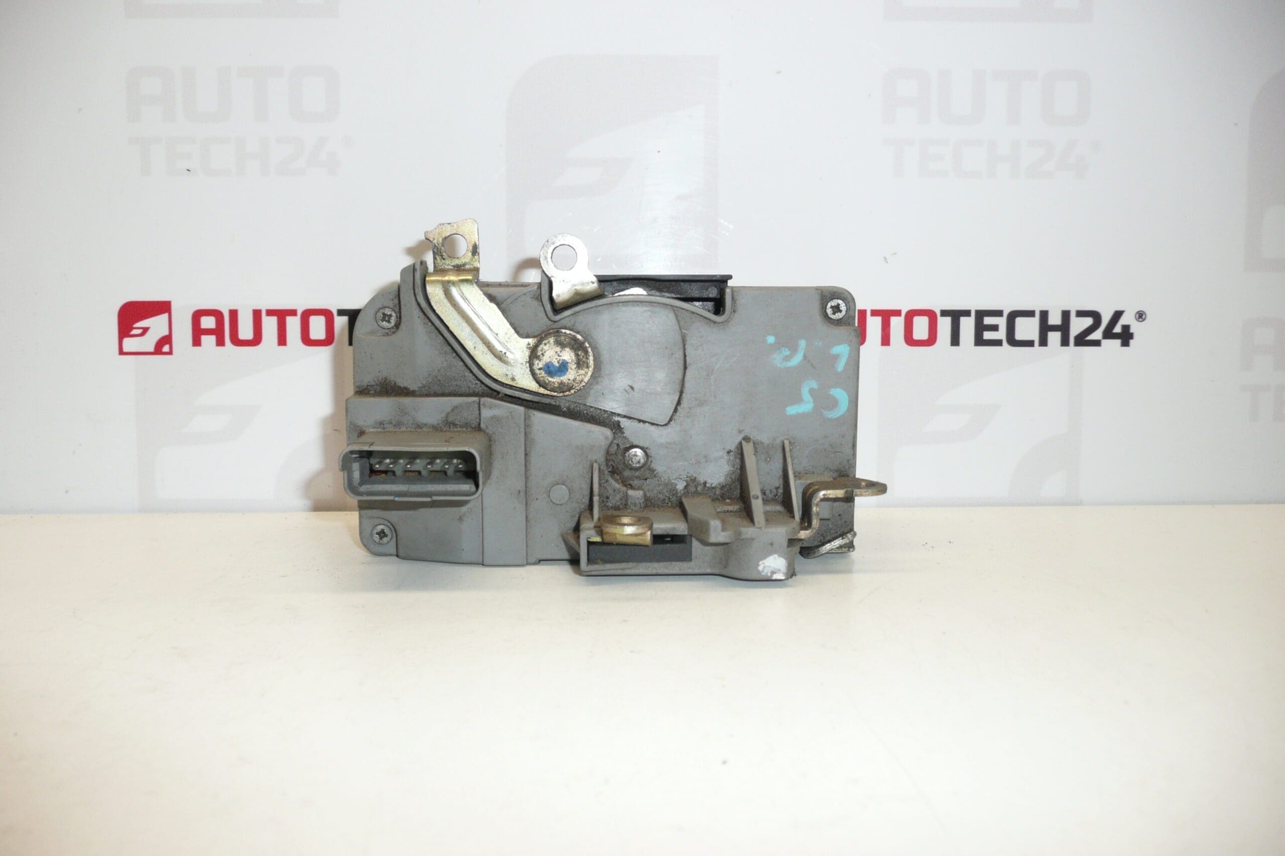 Blocco serratura porta anteriore sinistra Citroën C5 I e II 9135J1 - immagine 2