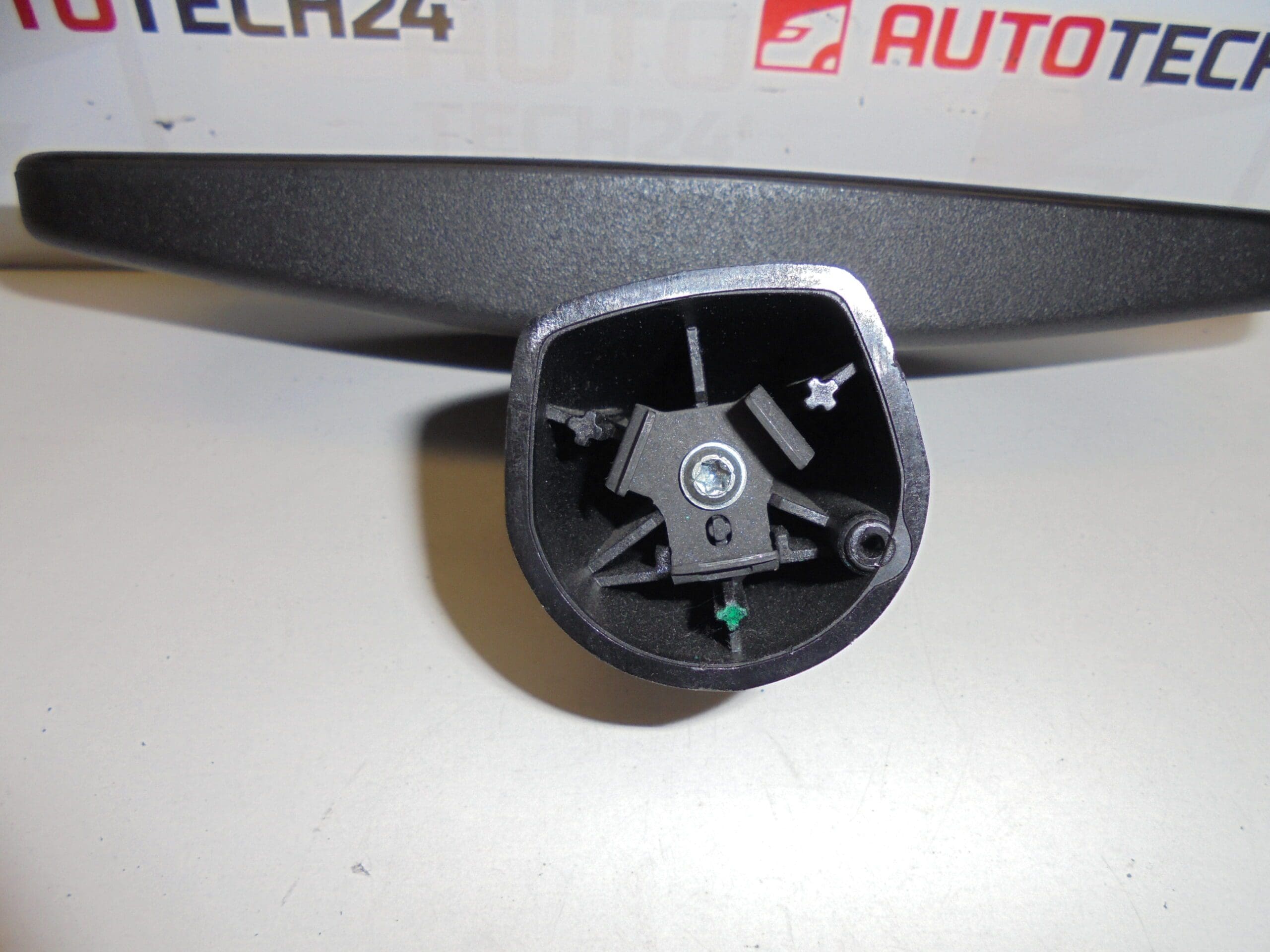 Specchietto retrovisore Citroën Peugeot 8153LN