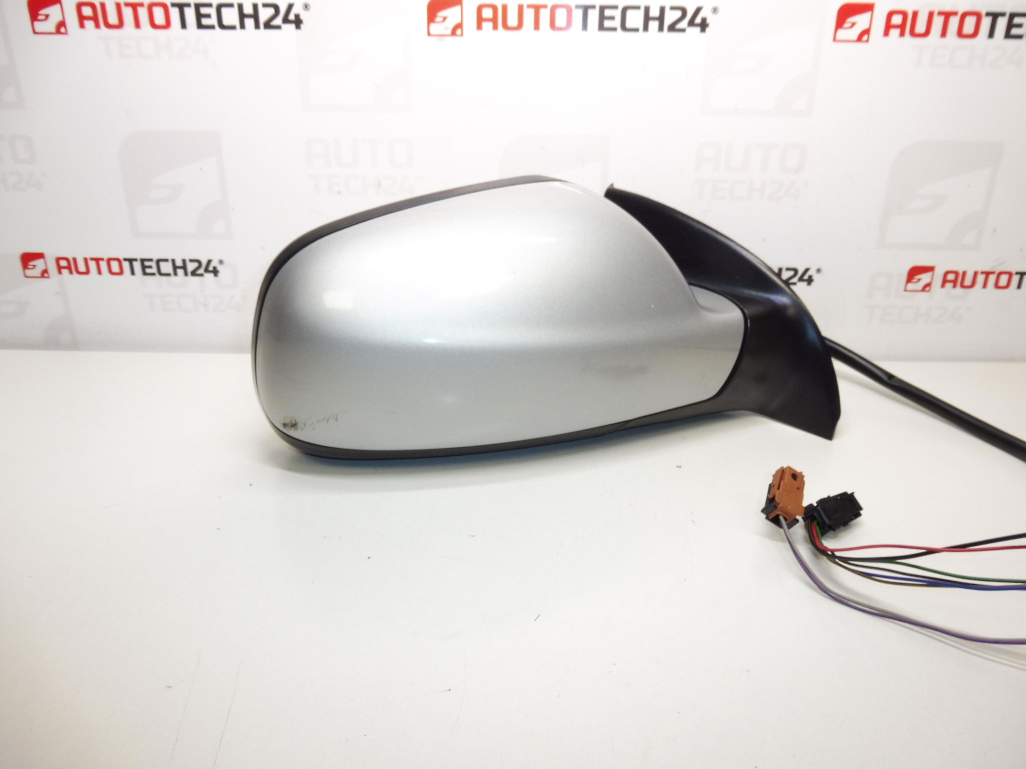 Specchietto destro ripiegabile elettricamente EZRC Peugeot 307 8149VT