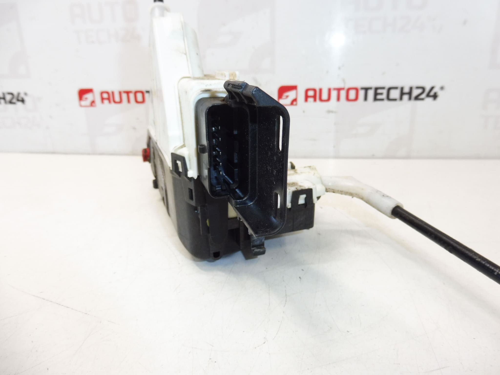 Blocco della porta posteriore sinistra Peugeot 308 006173 A04993 - immagine 2