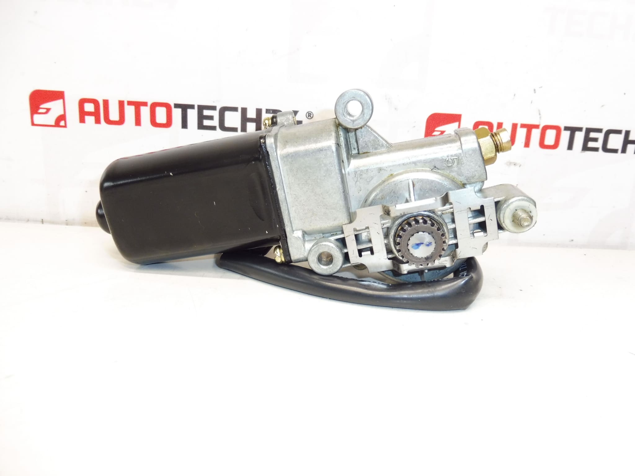 Elettromotore Dongyang Citroën C8 Peugeot 807 9176520 8401W2 - immagine 2
