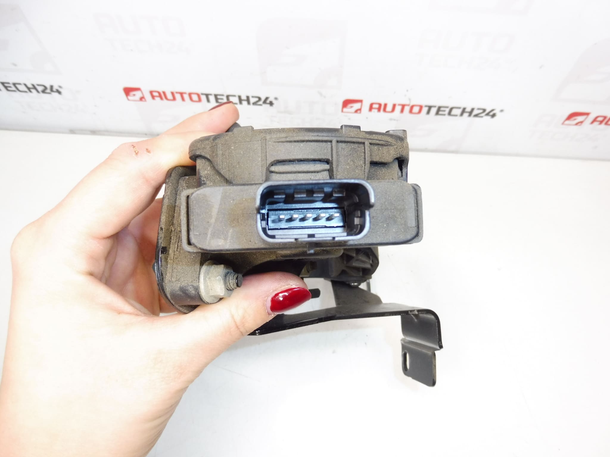 Pedale dell'Acceleratore HELLA Citroën Peugeot 1400752980 1601S8 - immagine 2