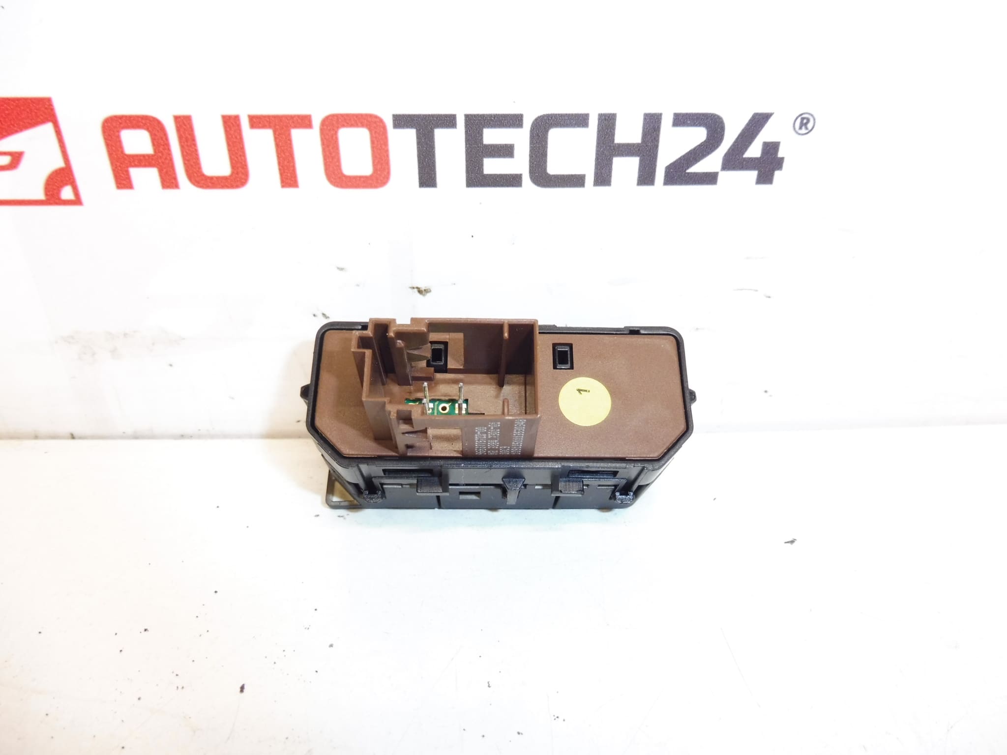 Interruttore Chiusura Centralizzata Citroën C5 X7 96637757ZD 649049 - immagine 2