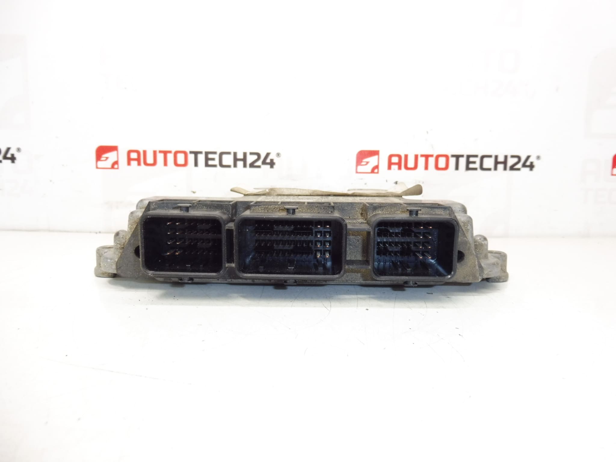 Centralina ECU Bosch EDC16C34 per Citroën e Peugeot 9663755480 0281013868 1942KY - immagine 2