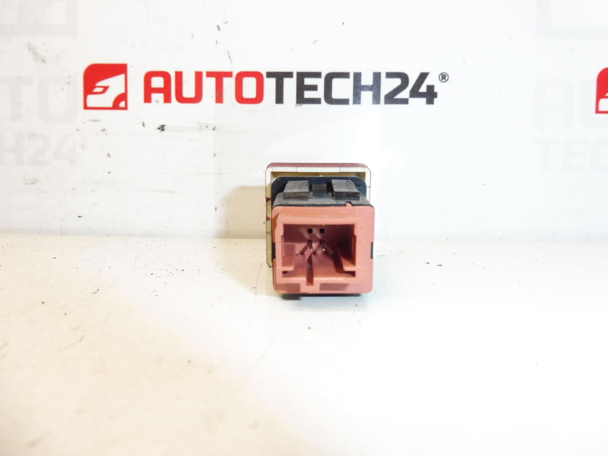 Citroën Peugeot 96583113KR 6990L2 Comando Luci di Emergenza - immagine 2