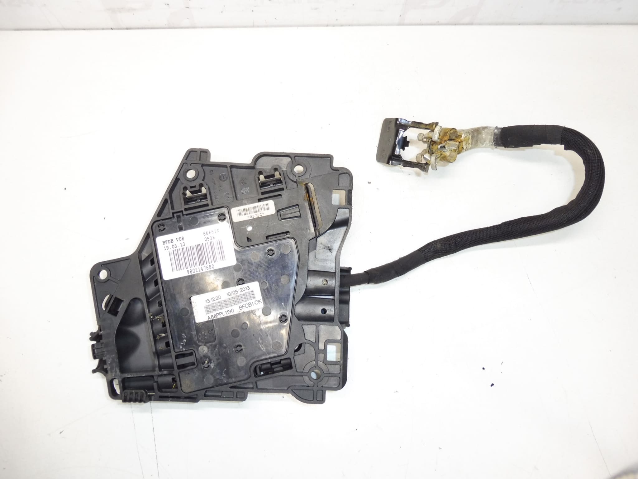 Modulo Fusibili Citroën Peugeot 9801147680 66652X - immagine 2