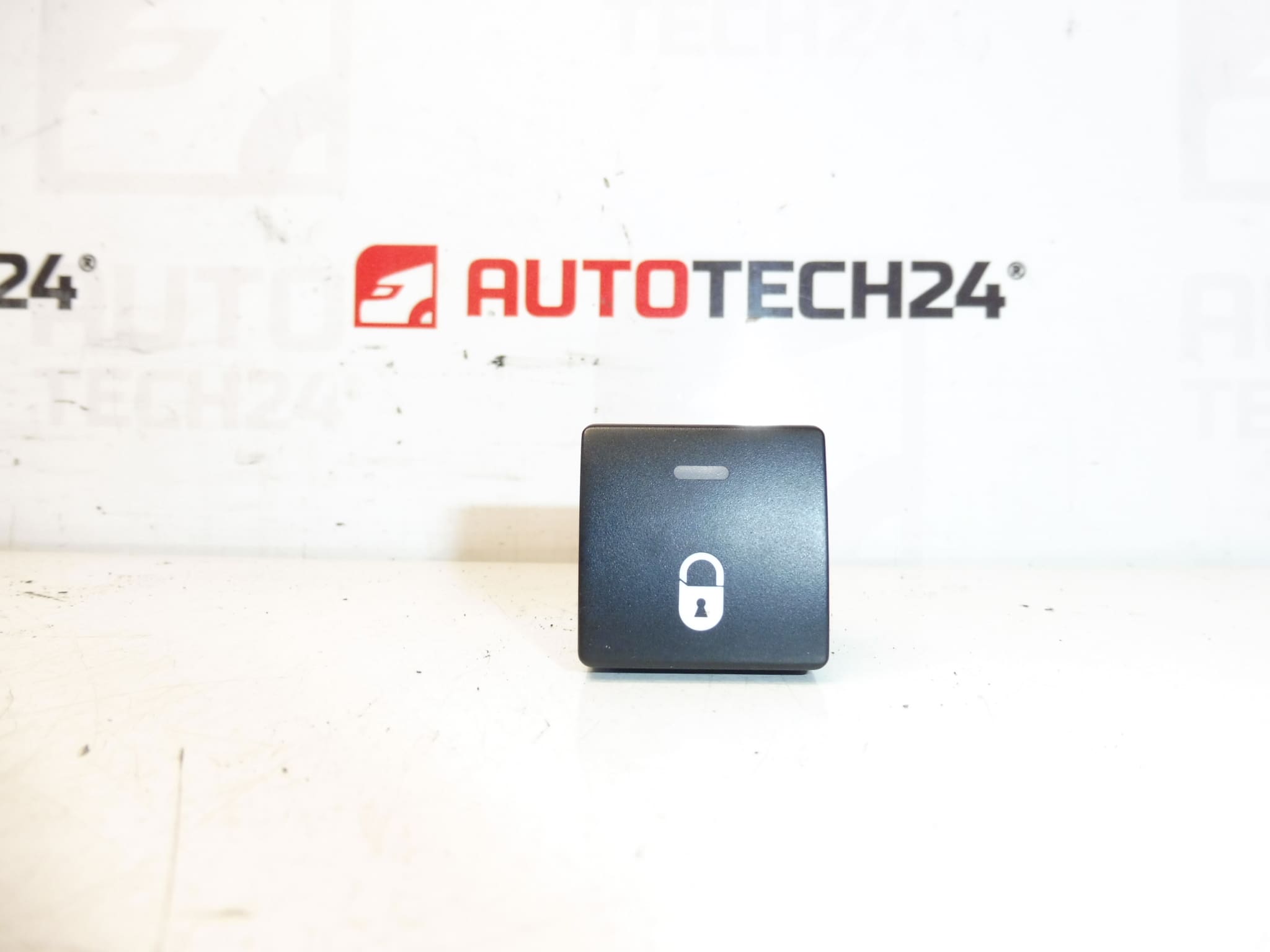 Switch di blocco centrale Citroën Peugeot 96582880xt 6490E1
