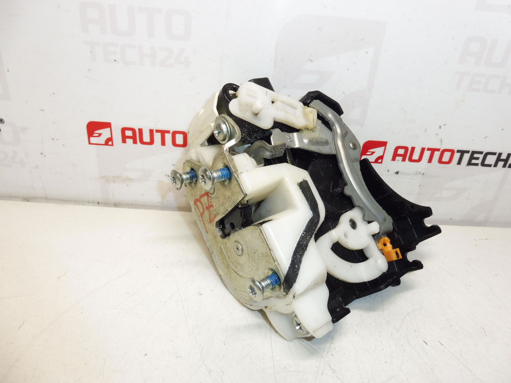 Citroën C-Crosser Peugeot 4007 9138Q6 Porta posteriore Blocco della porta posteriore