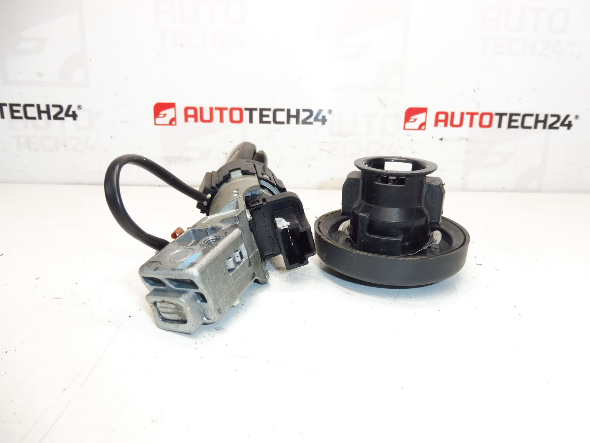 tappo del serbatoio + un tasto Citroën C5 05-07 4162FE