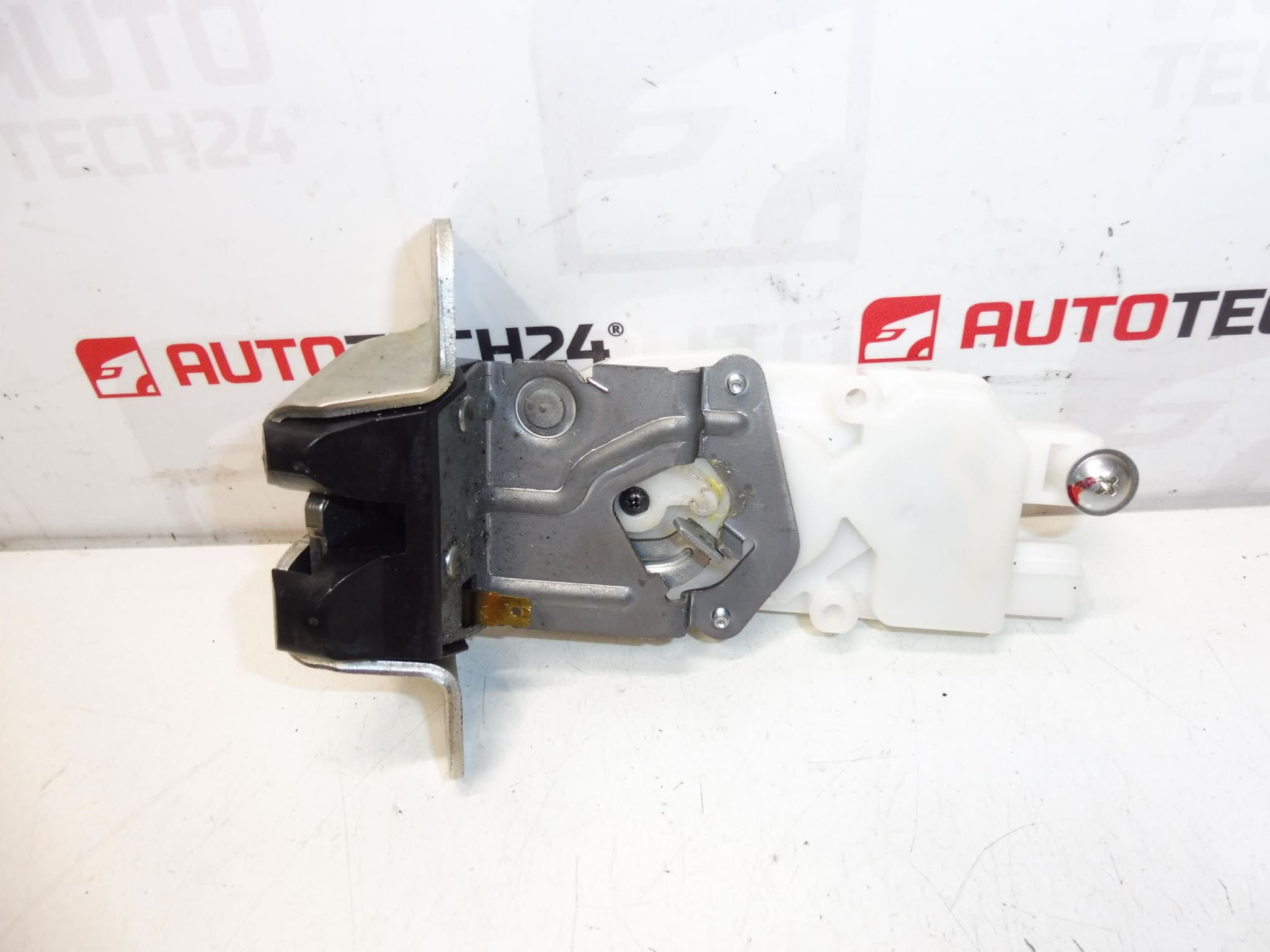 Fanale posteriore sinistro Citroën C-Crosser / Peugeot 4007 8719H3 - immagine 2