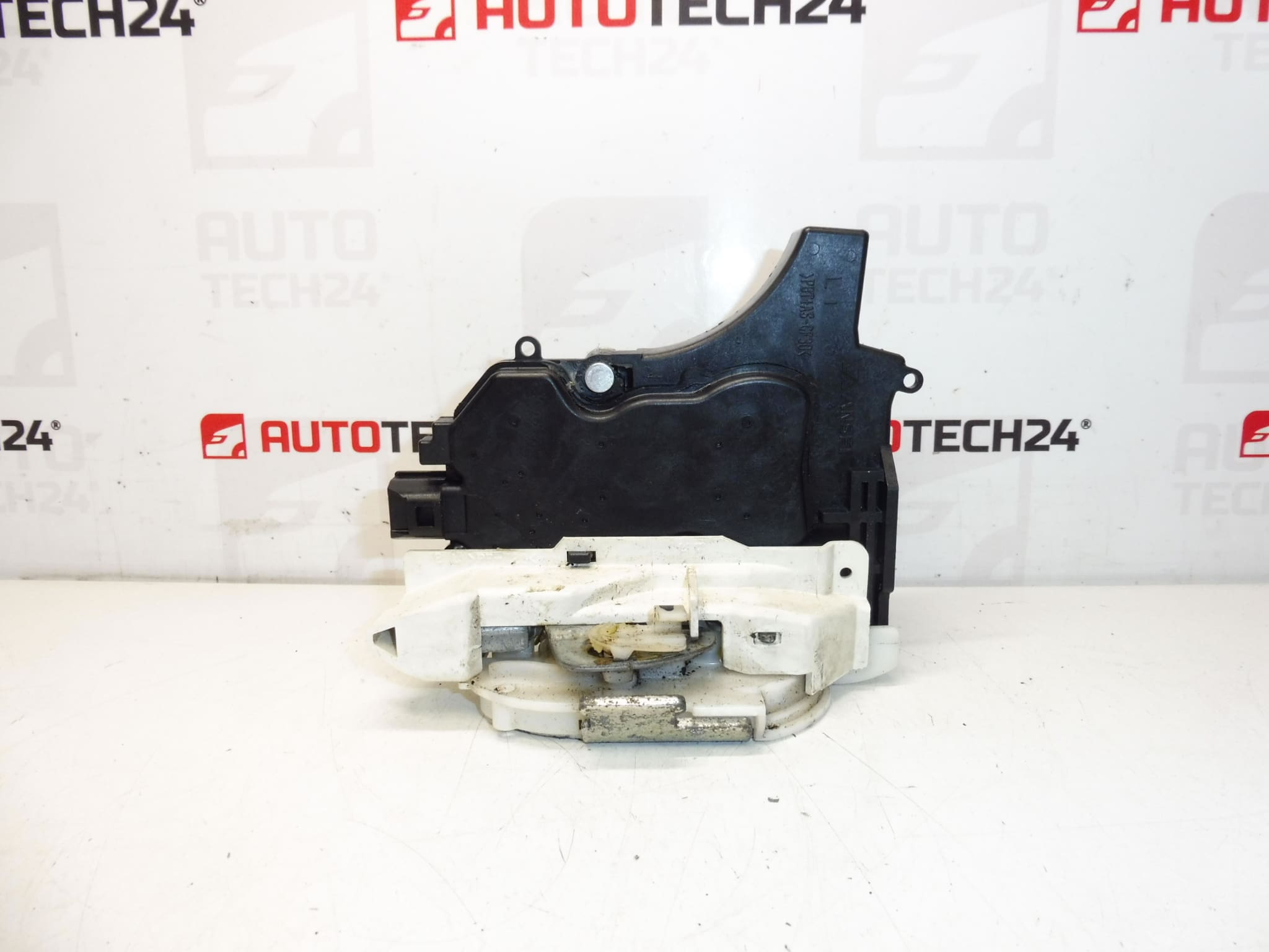 Serratura porta anteriore sinistra Citroën C-Crosser Peugeot 4007 9135cc