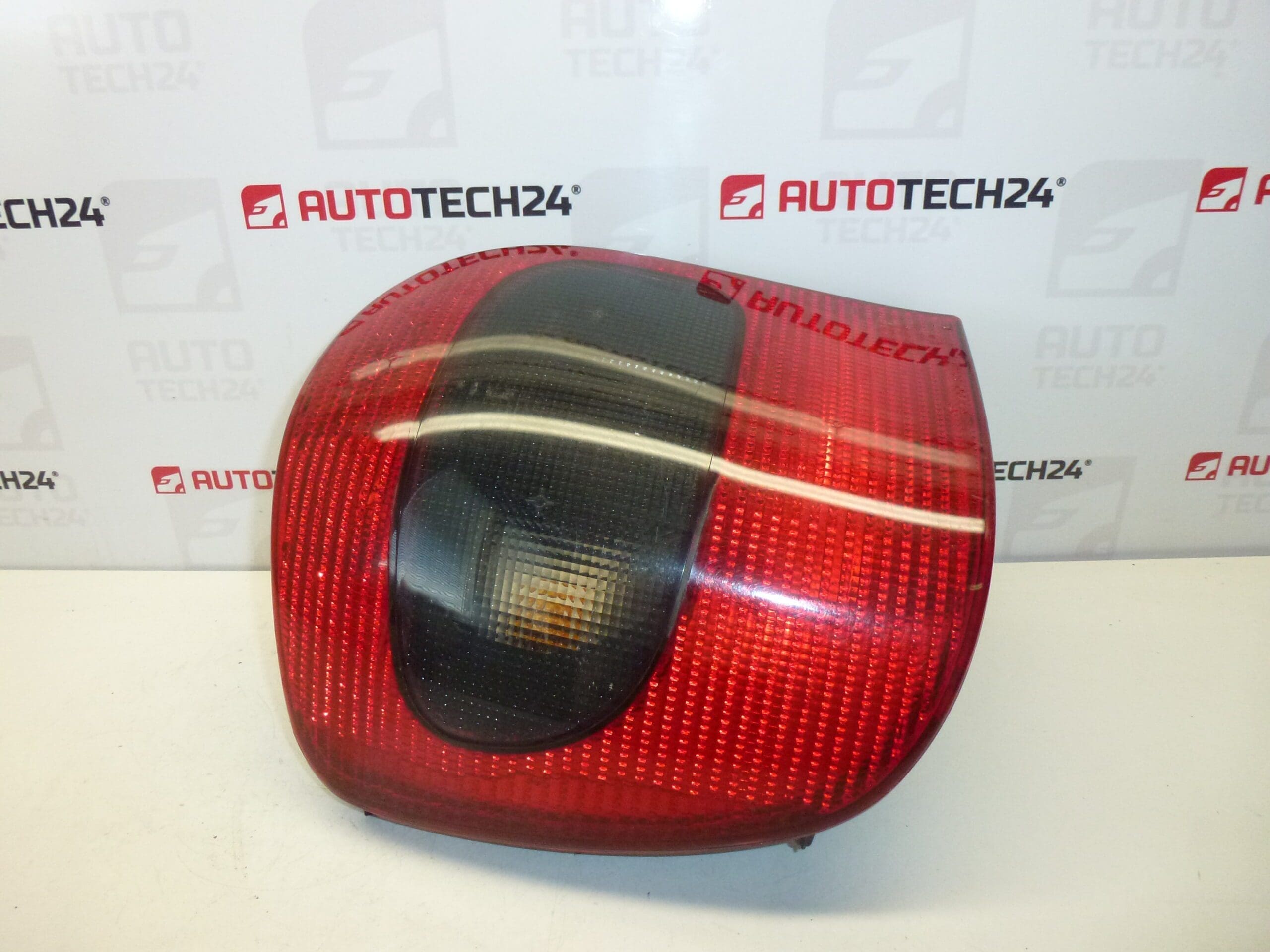 Fanale posteriore sinistro Citroën Xsara Kombi 6350J8