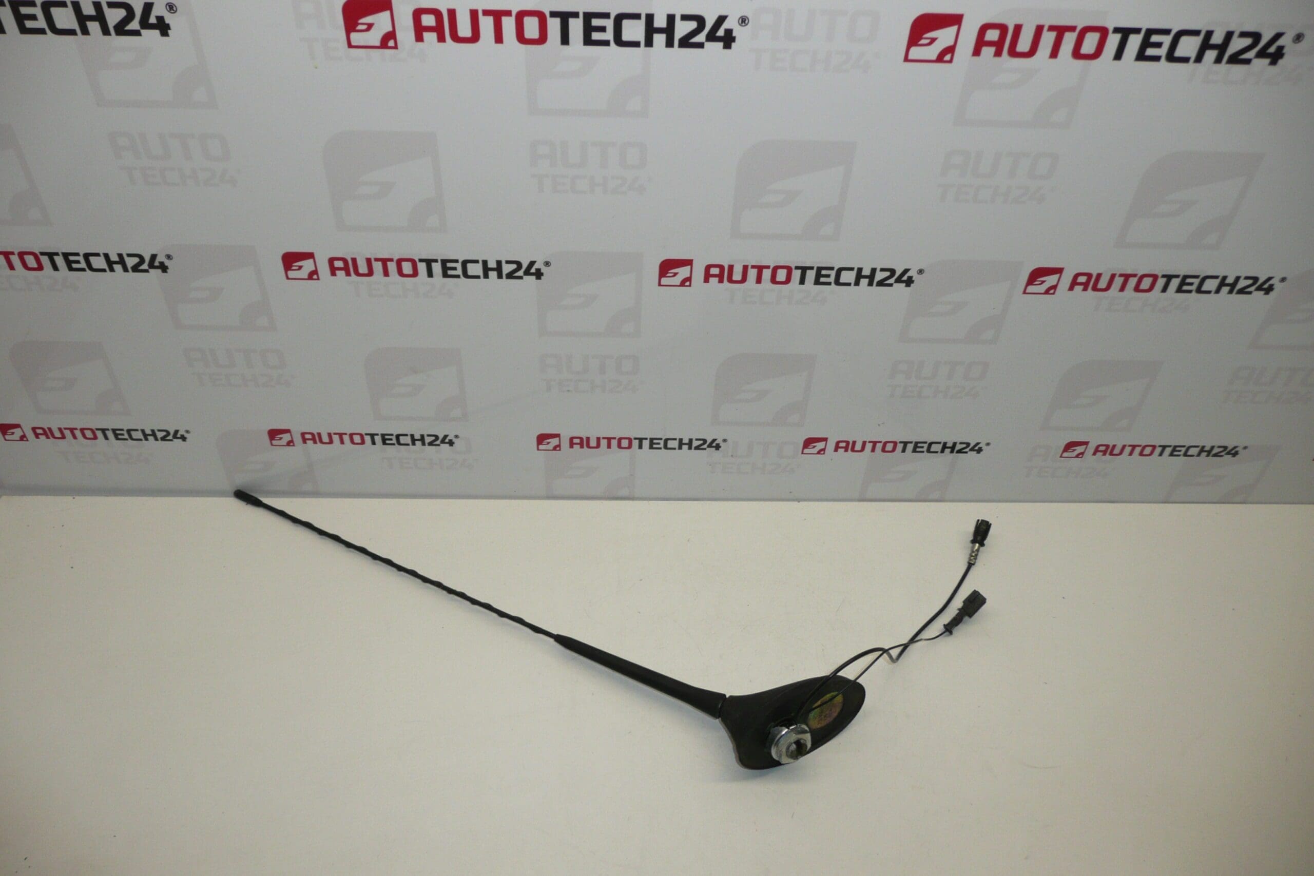 Antenna Citroen Peugeot 9636600680 6561Q3 6561GP 6561W7