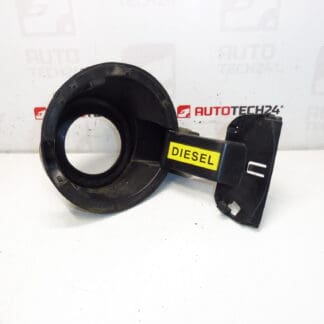 Bocchettone di riempimento del serbatoio del carburante Peugeot 3008 9682803280 1517E2