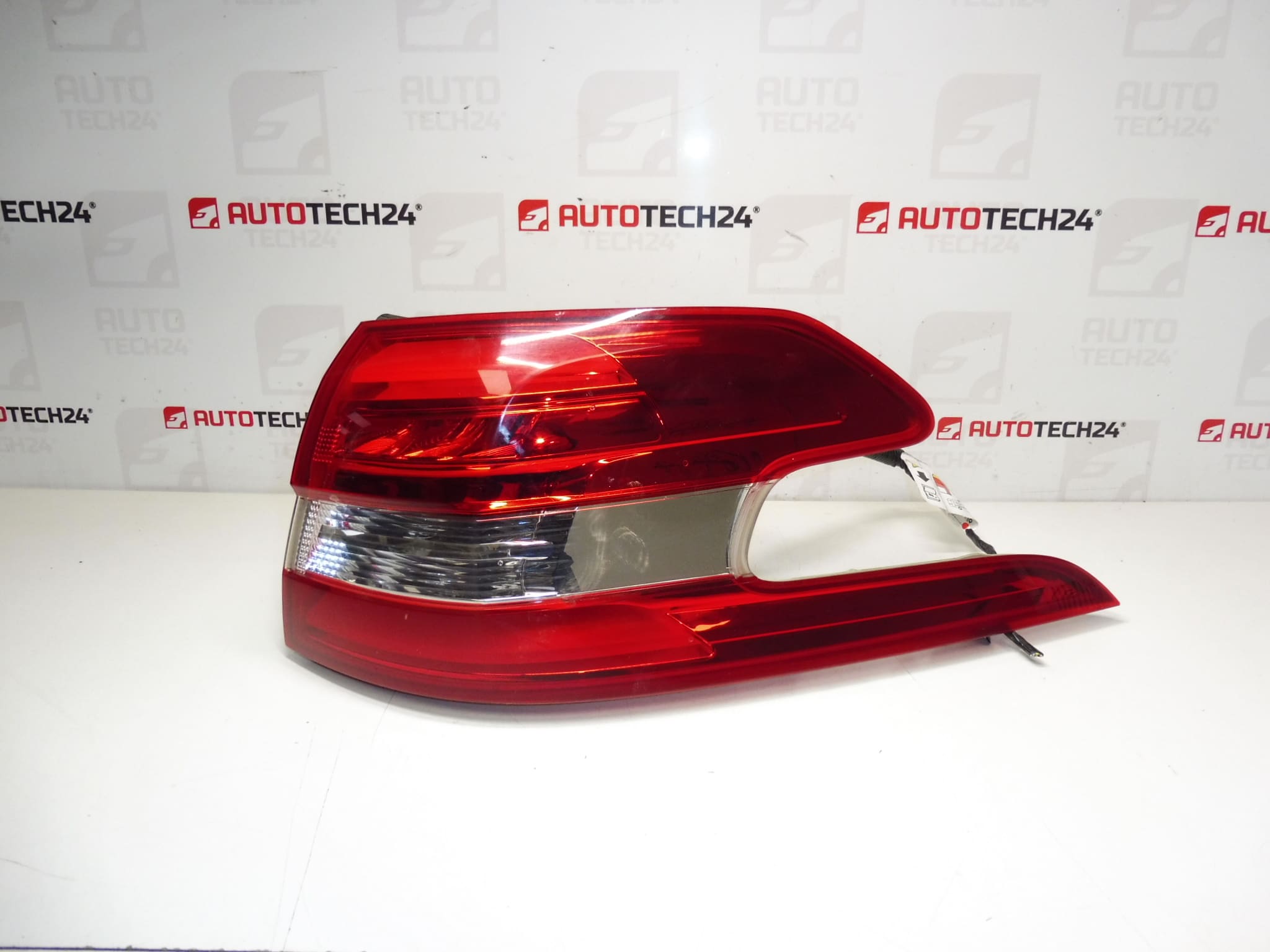 Lampada parafango posteriore destro Peugeot 308 T9 Combi 9678093880