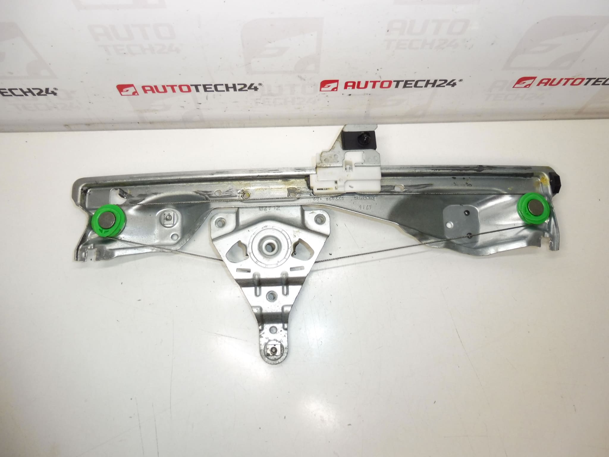 Meccanismo estrattore lunotto posteriore destro Peugeot 308 9675462980 9224E2 - immagine 2