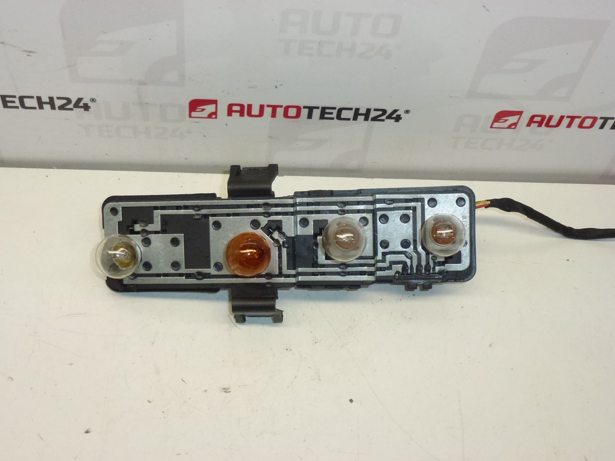 Portalampada con pezzo di cavo fanale posteriore destro Citroën Xsara Picasso 6351N0 6351T2