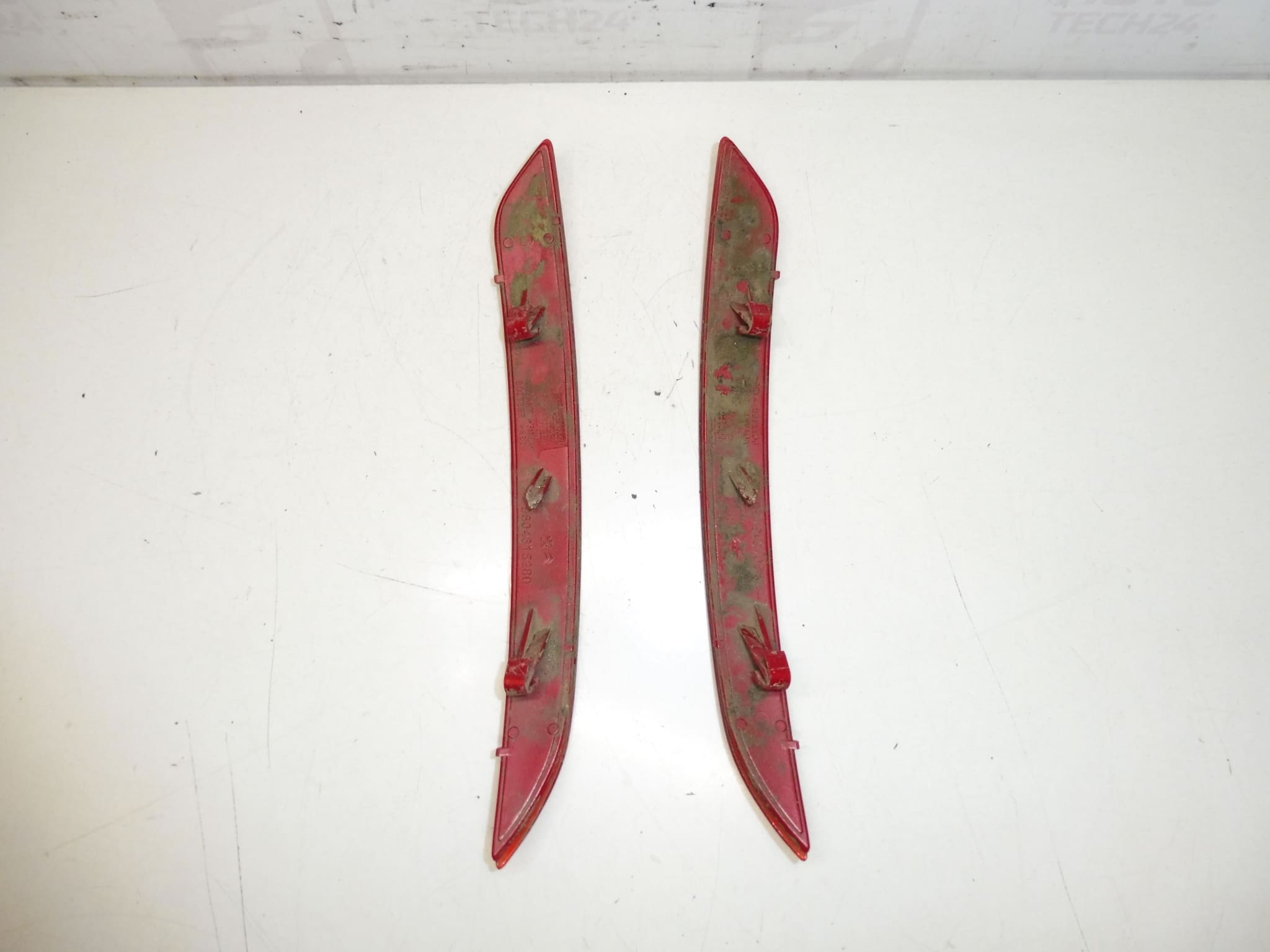 Serie catarifrangenti paraurti Peugeot 308 T9 Combi 9804313480 9804315280 - immagine 2