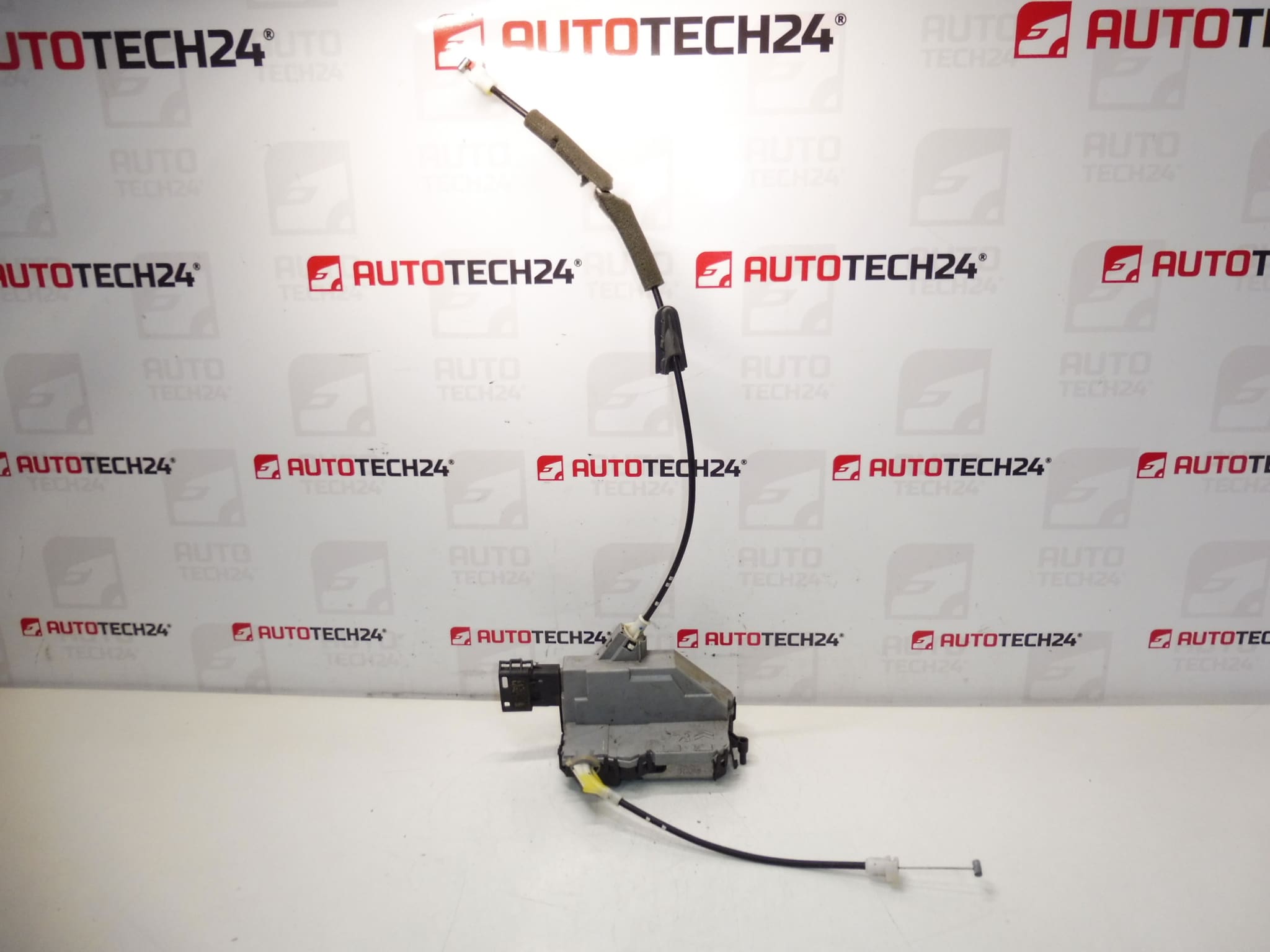 Serratura portiera passeggero posteriore sinistra Peugeot 3008 5008 9800623780 9137T8