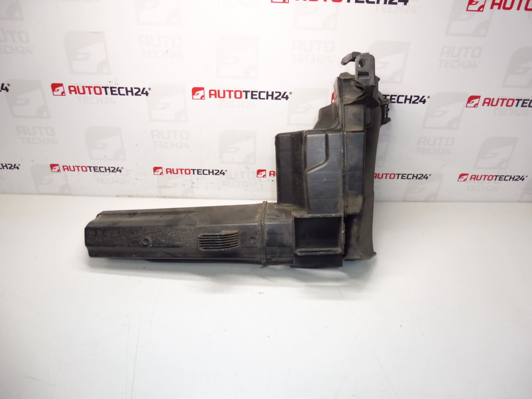 Risuonatore presa d'aria 1.4 VTI 70 kW 8FS Citroën Peugeot 9683339380 1436Q7