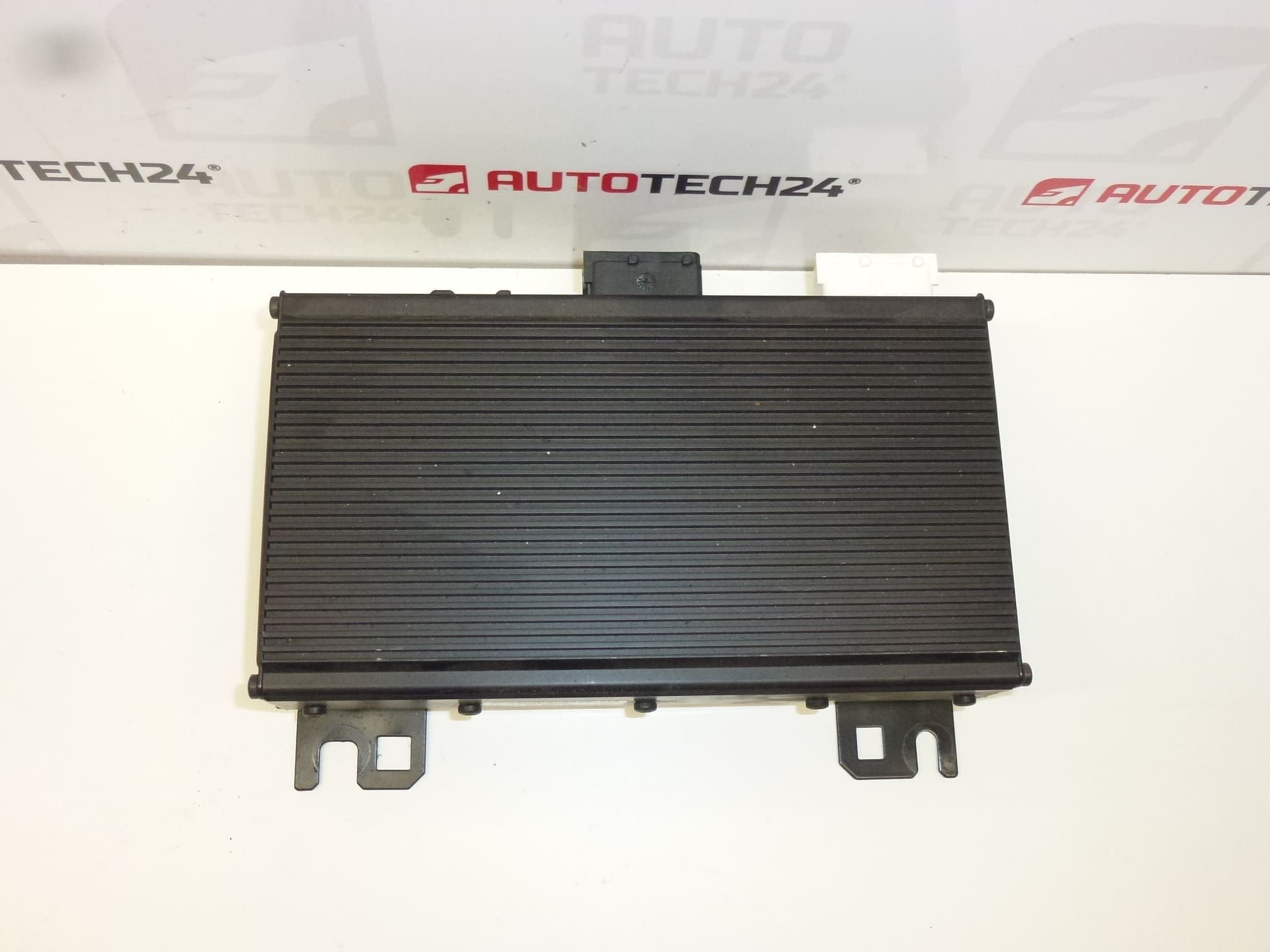 Amplificatore JBL Citroën Peugeot 9653383680 6560LZ