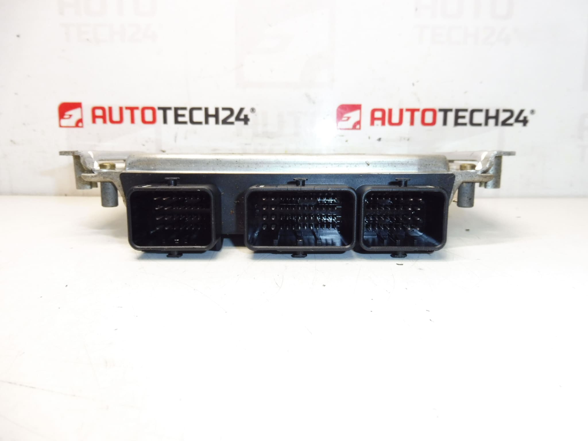 ECU Bosch ME7.4.4 0261207474 9650346080 - immagine 2