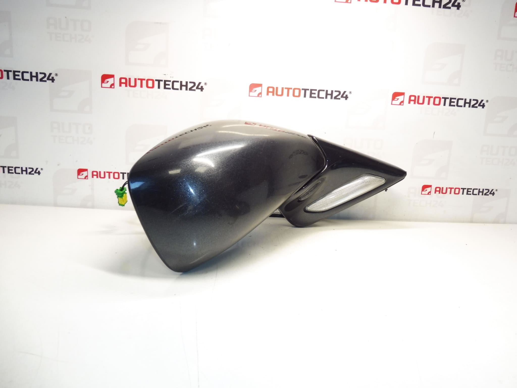 Specchietto retrovisore destro EYJC Citroën Peugeot 14009349YJ 8153FV