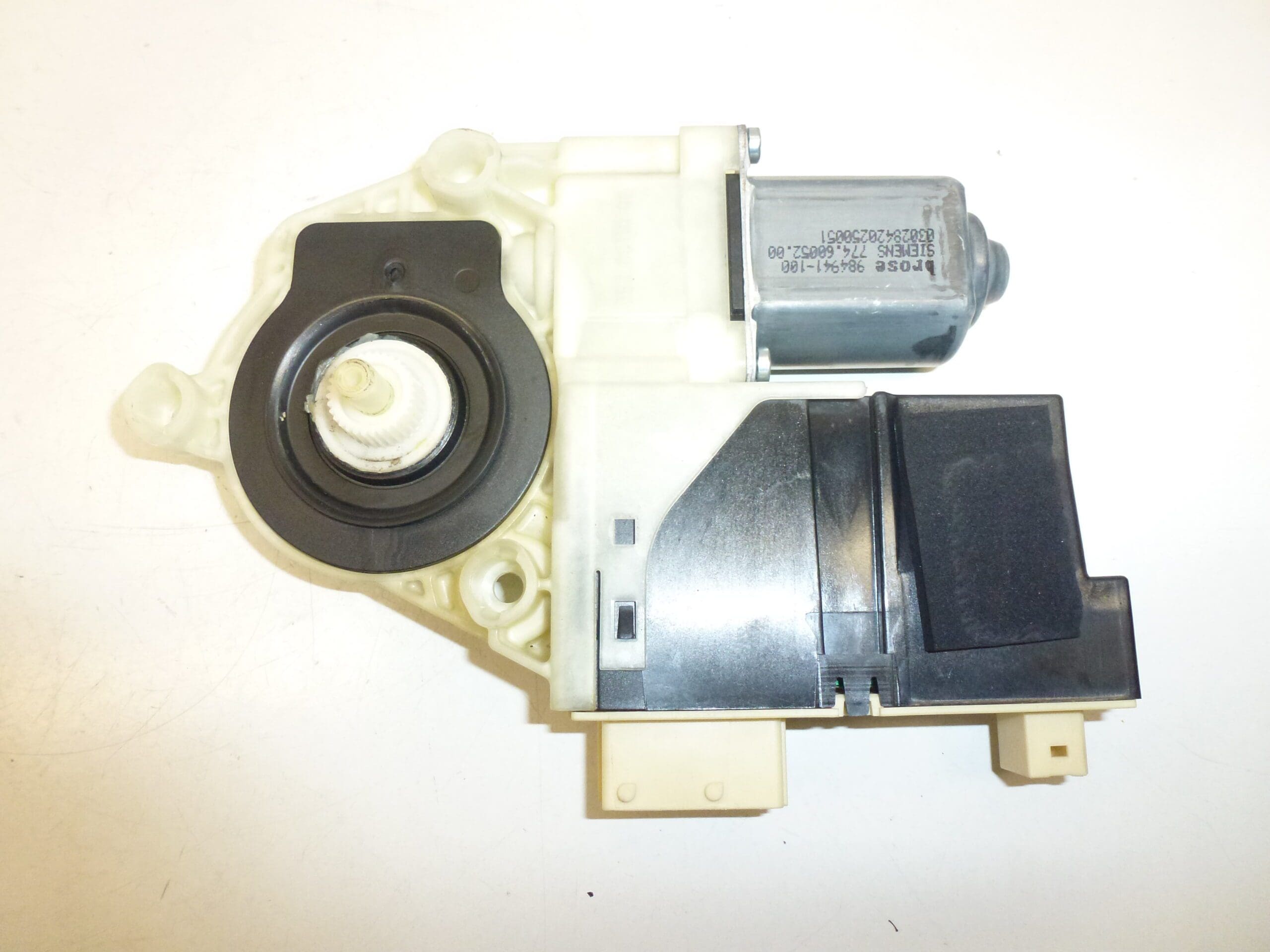 Motore alzacristallo sinistro (lato conducente) per Citroën C4 9681575280 9221AW