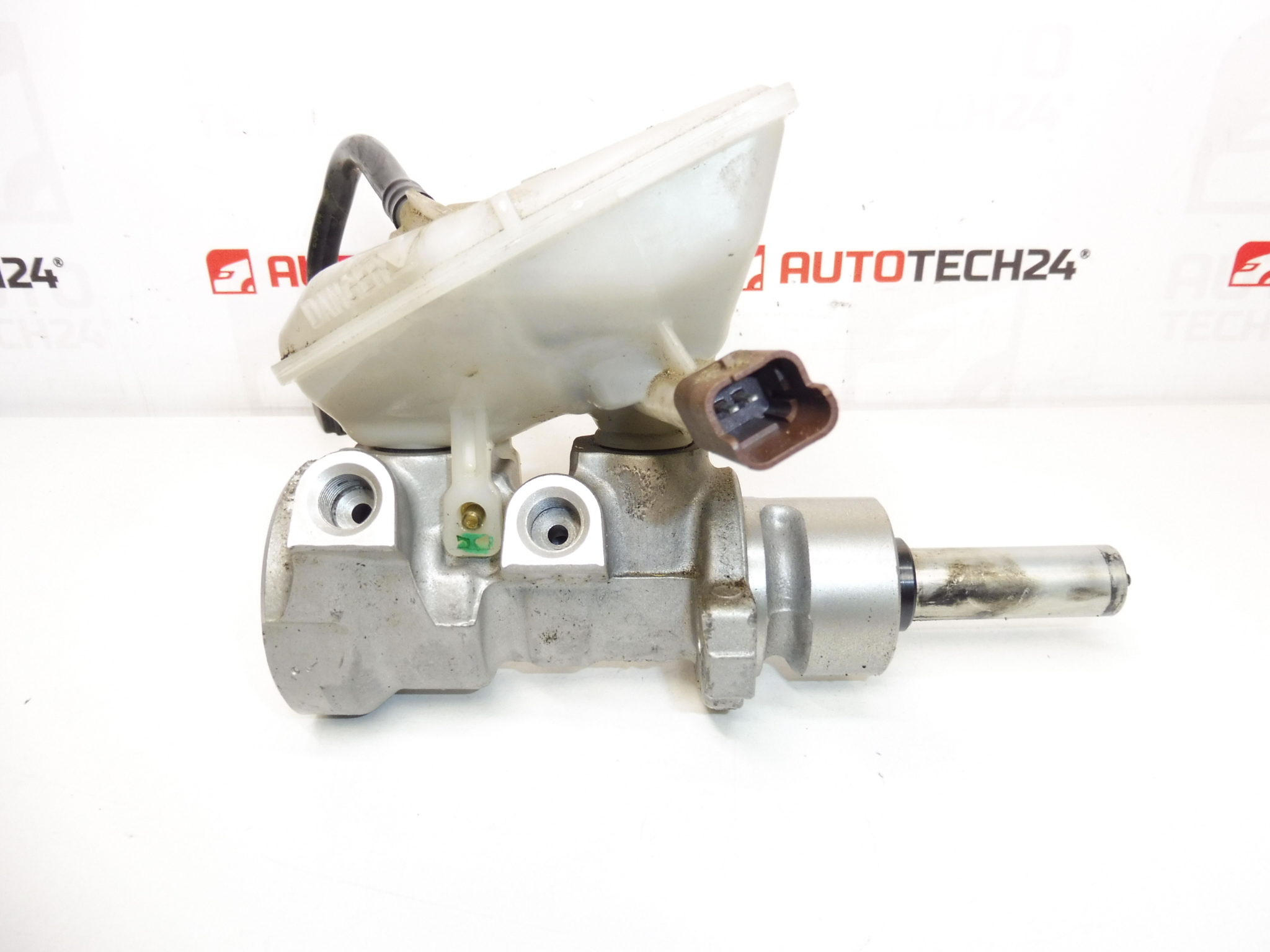 Cilindro maestro freni BOSCH Citroën Peugeot 0204123596 22472579 4601L2