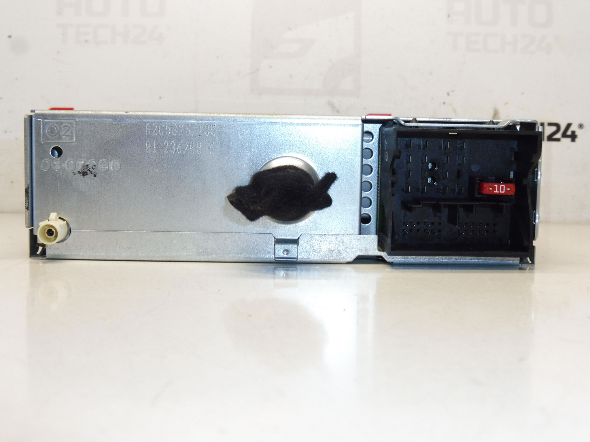 Autoradio CD MP3 Continental RD4N1M-03 Citroën Peugeot 96662669XT