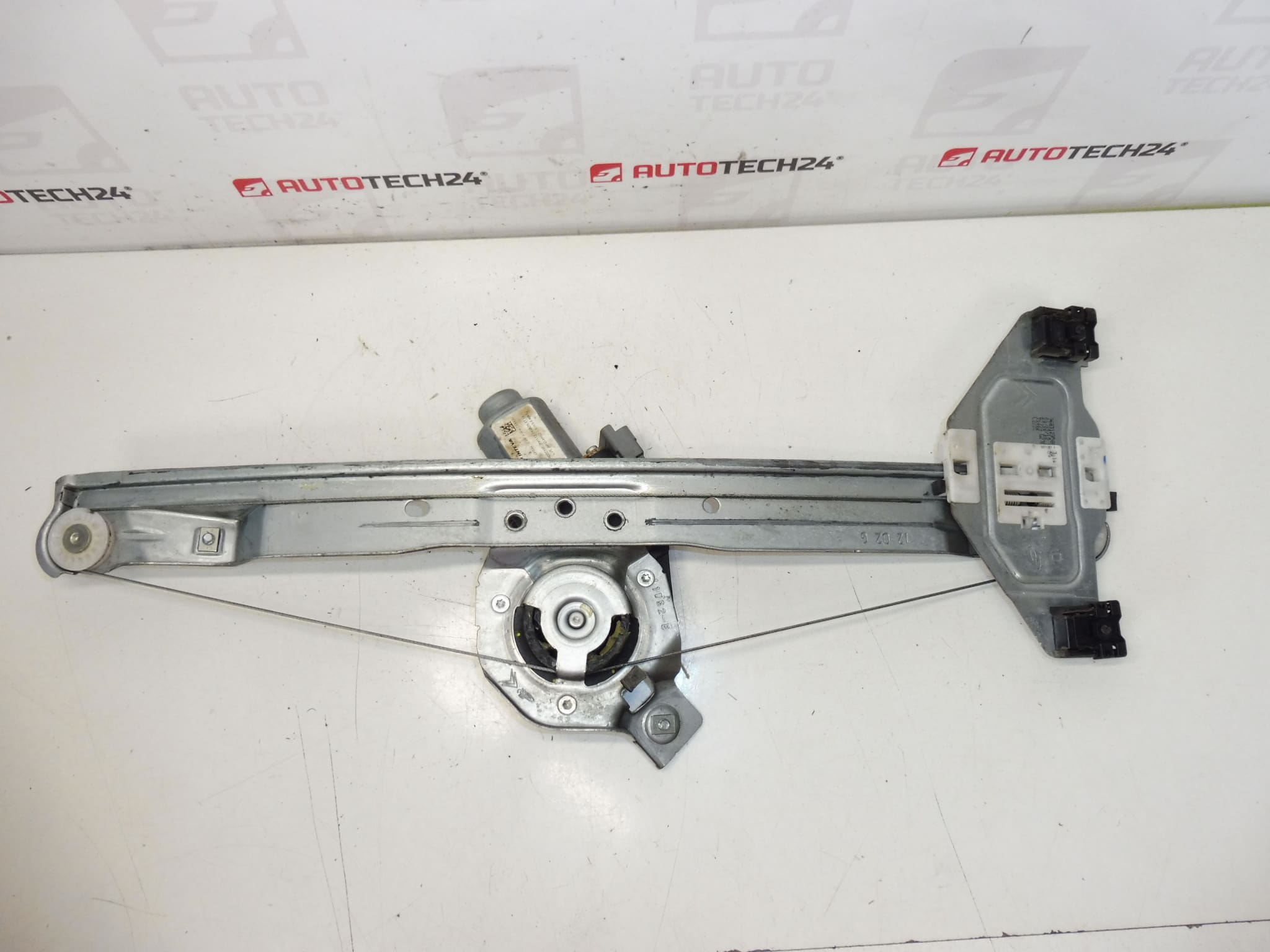 Meccanismo a tirante per finestrino anteriore destro Citroën C3 II A51 9222FQ - immagine 2