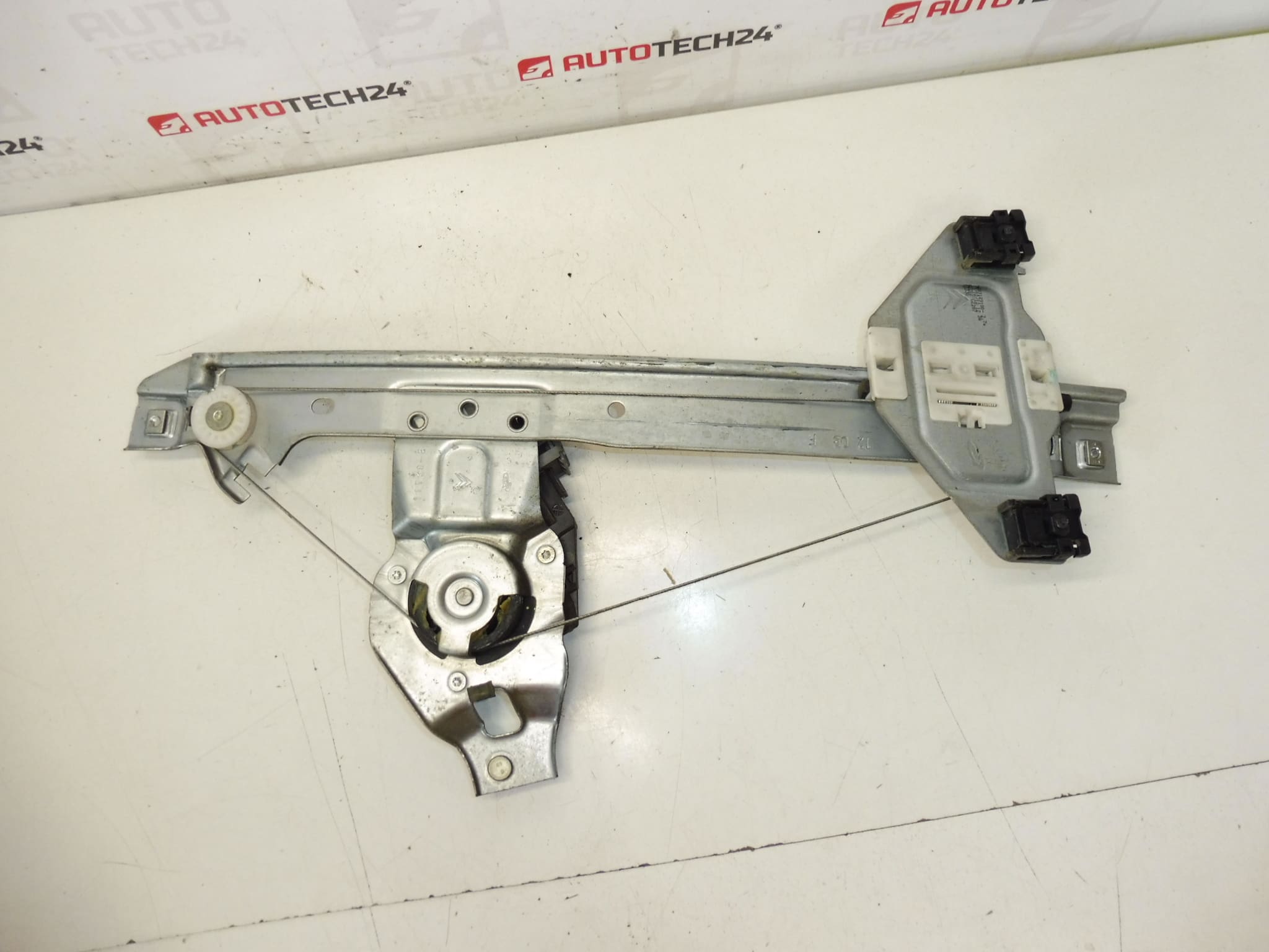 Meccanismo di riavvolgimento del lunotto posteriore destro Citroën C3 II A51 9224G3 - immagine 2