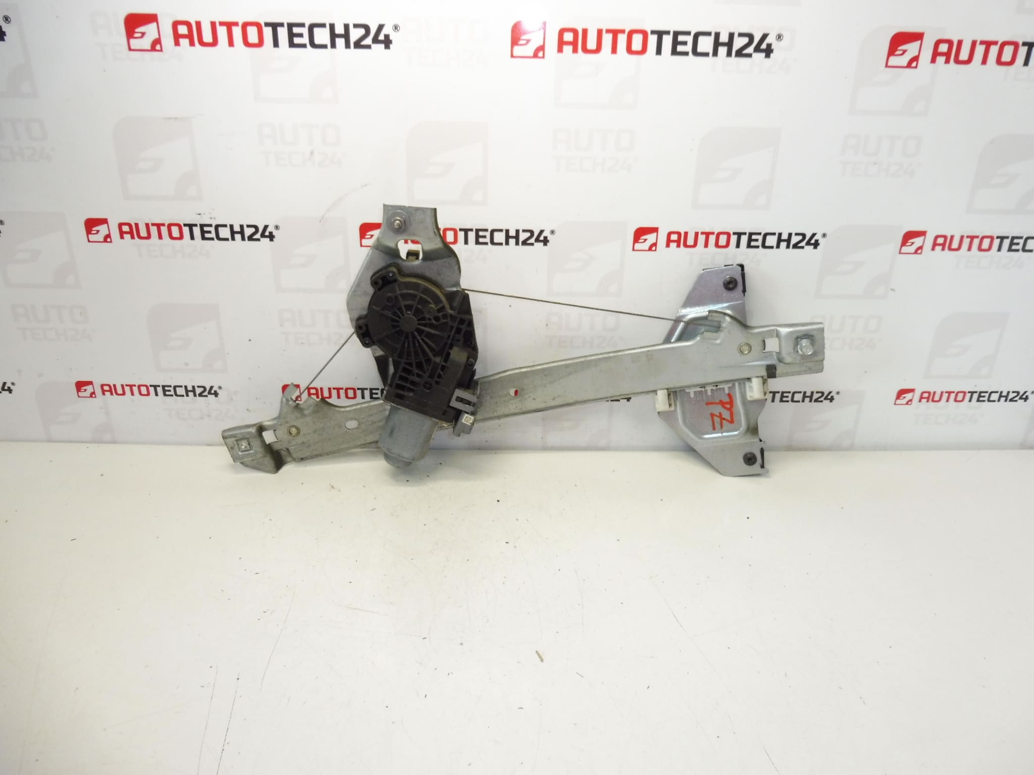 Meccanismo di riavvolgimento del lunotto posteriore destro Citroën C3 II A51 9224G3