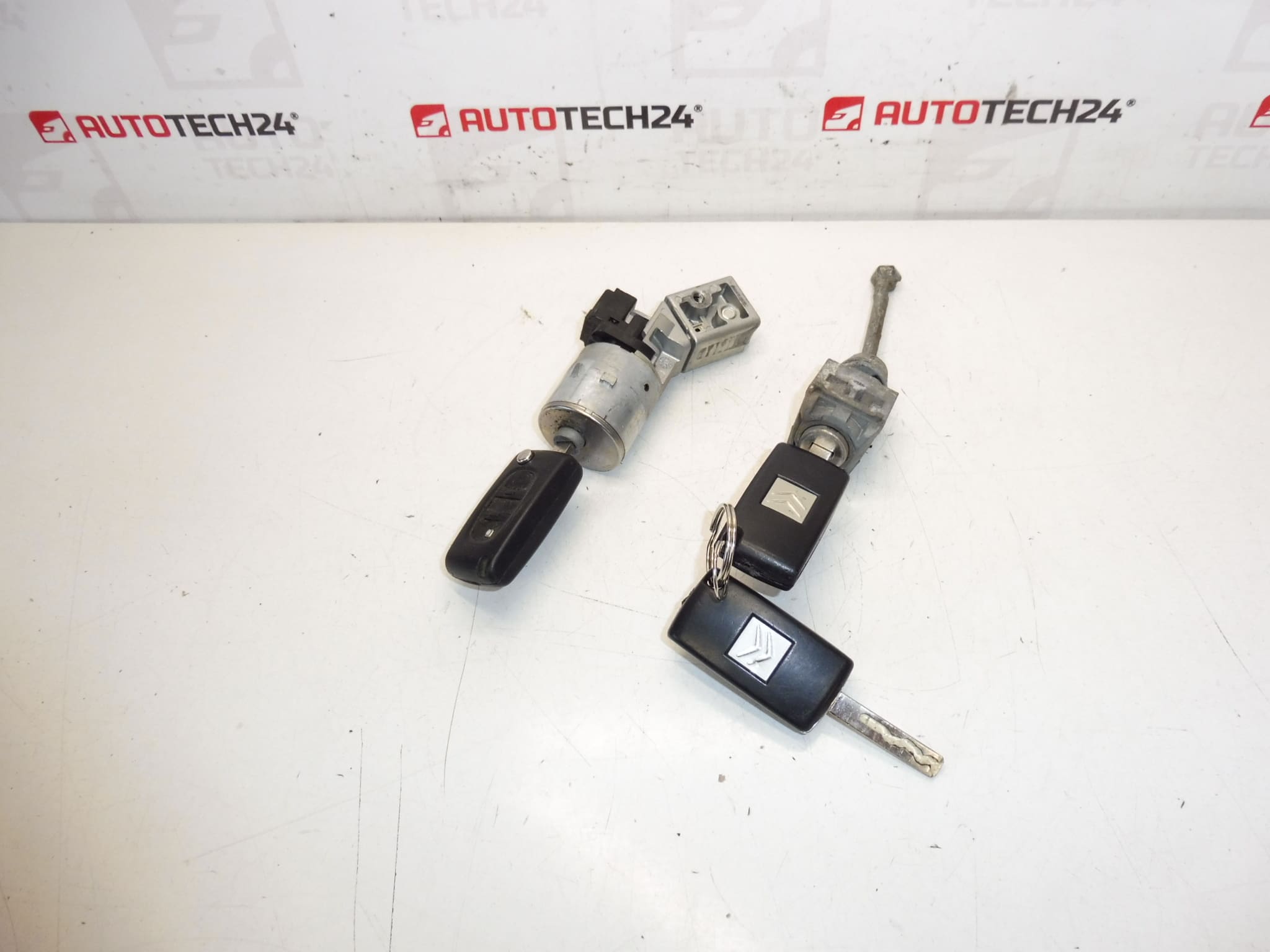 Set di serrature e 3 chiavi Citroën Peugeot 4162KF 4162KC