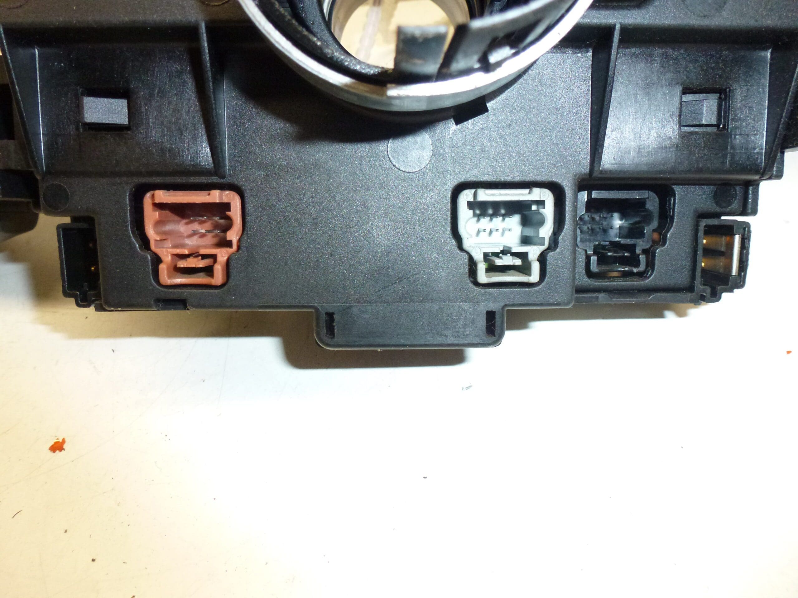 Comandi sotto il volante per Citroën e Peugeot 96477540XT 6242C4
